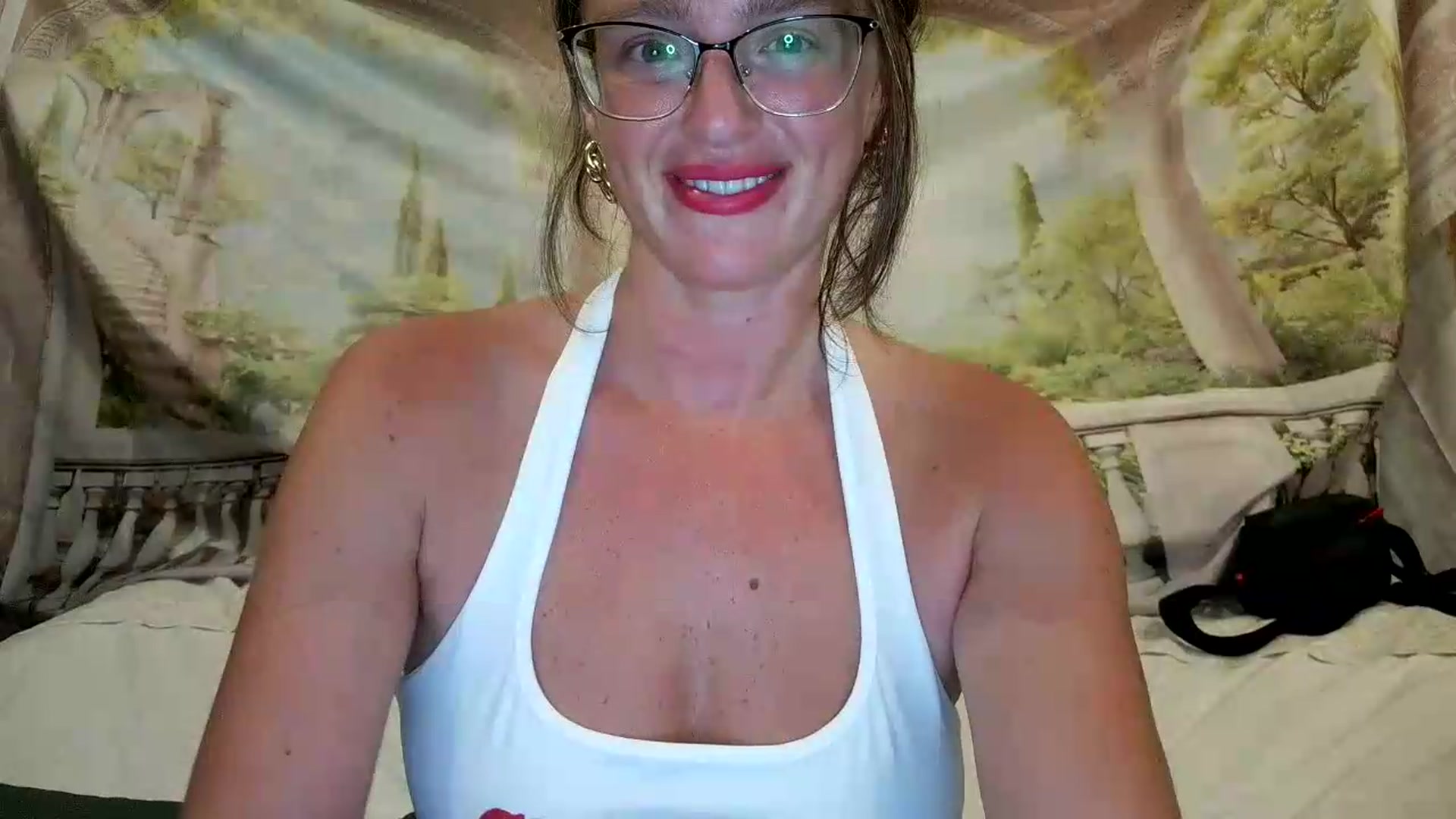 Gallery image thumbnail from AmberWaves's myfreecams stream on, 09/17/2026, 01:30 image 2 of 20
