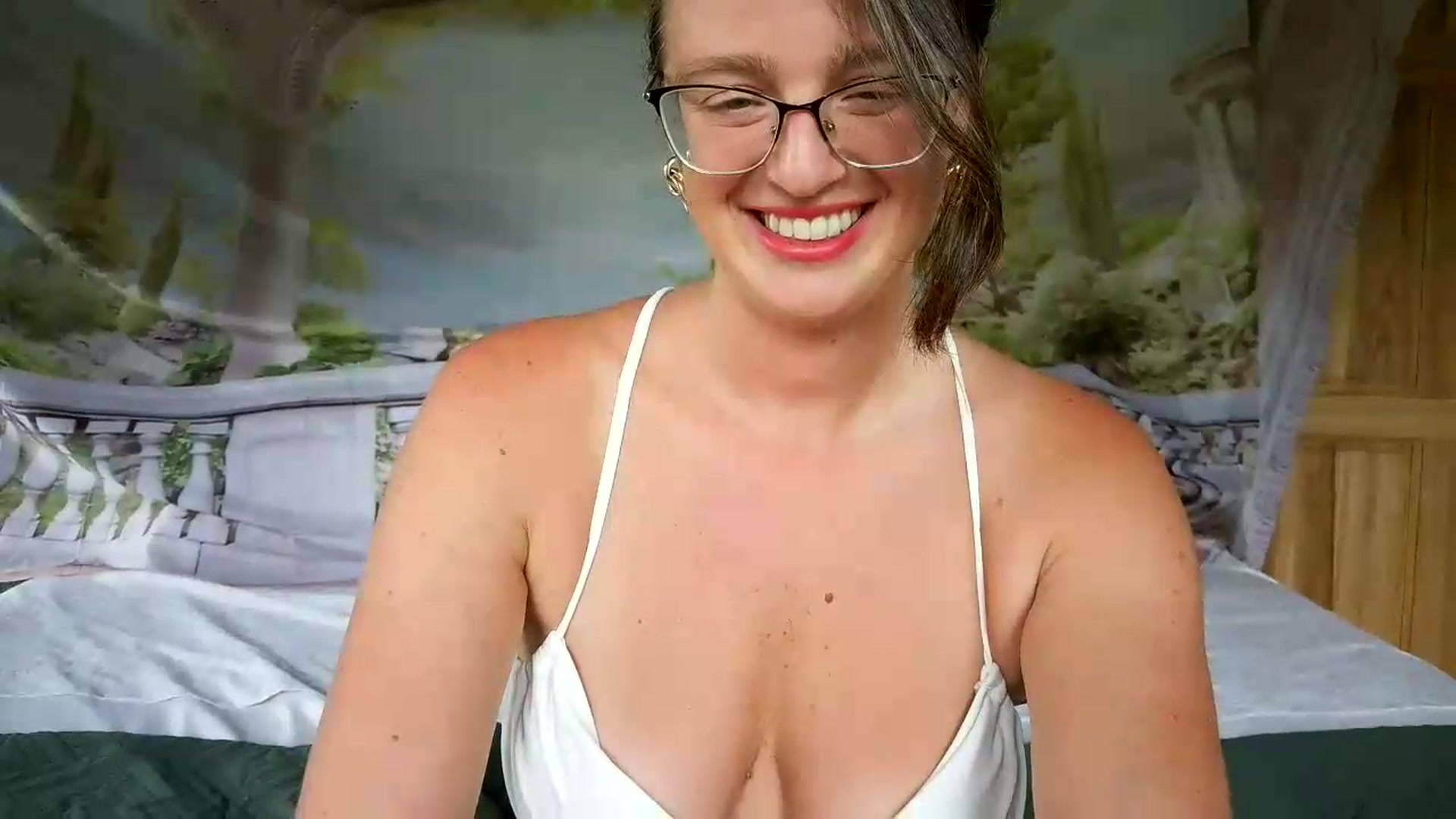 Gallery image thumbnail from AmberWaves's myfreecams stream on, 09/22/2026, 15:40 image 14 of 20