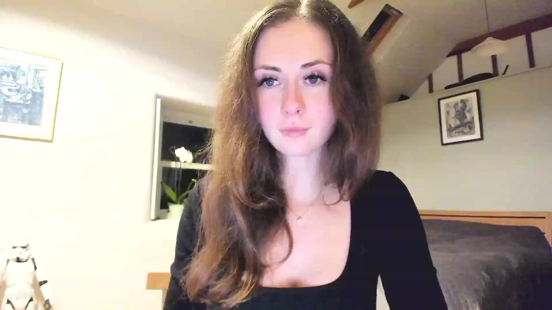 Gallery image thumbnail from Amber_Fry's myfreecams stream on, 11/15/2022, 24:23 image 1 of 20