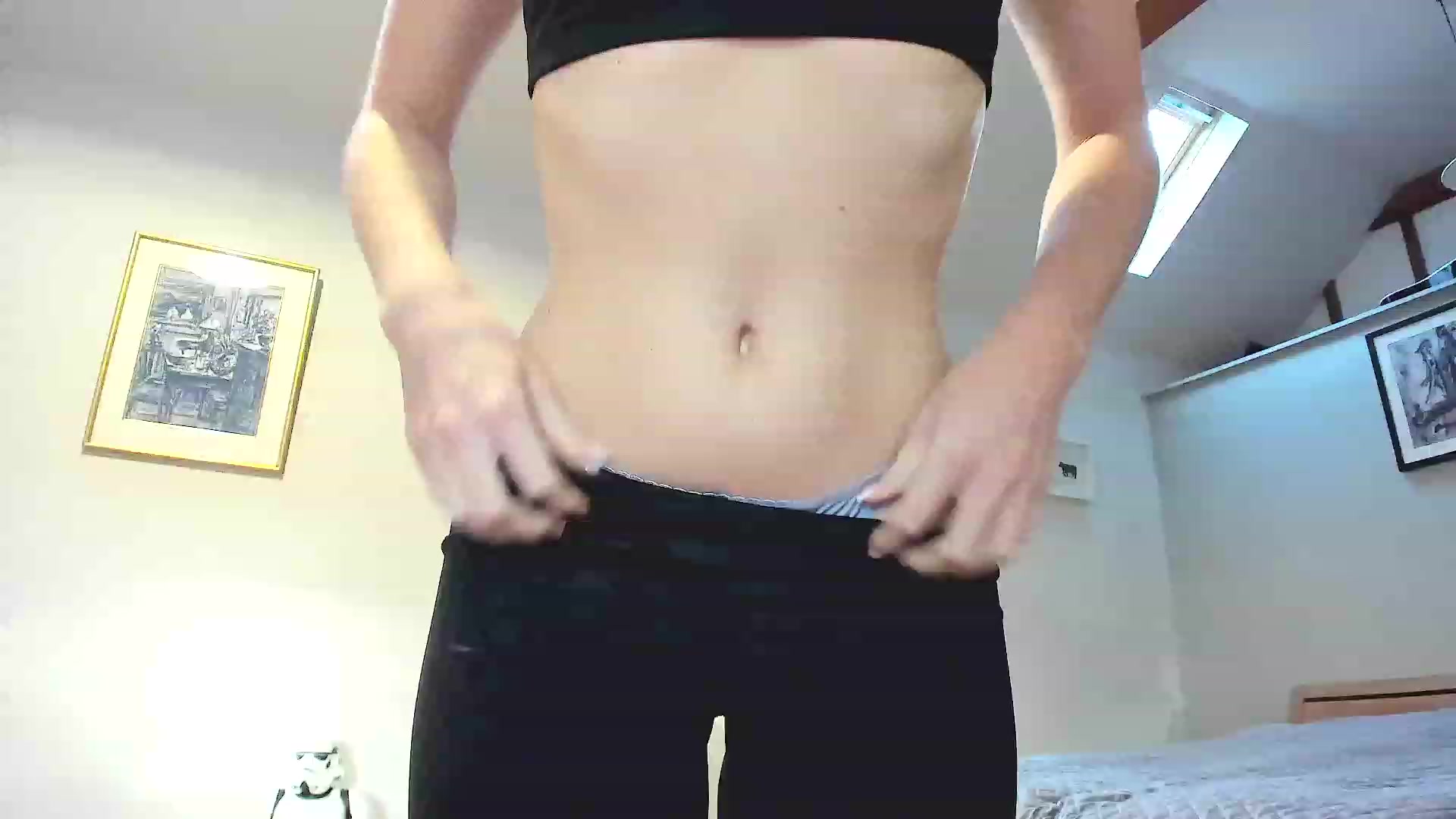 Gallery image thumbnail from Amber_Fry's myfreecams stream on, 11/16/2022, 16:00 image 18 of 20
