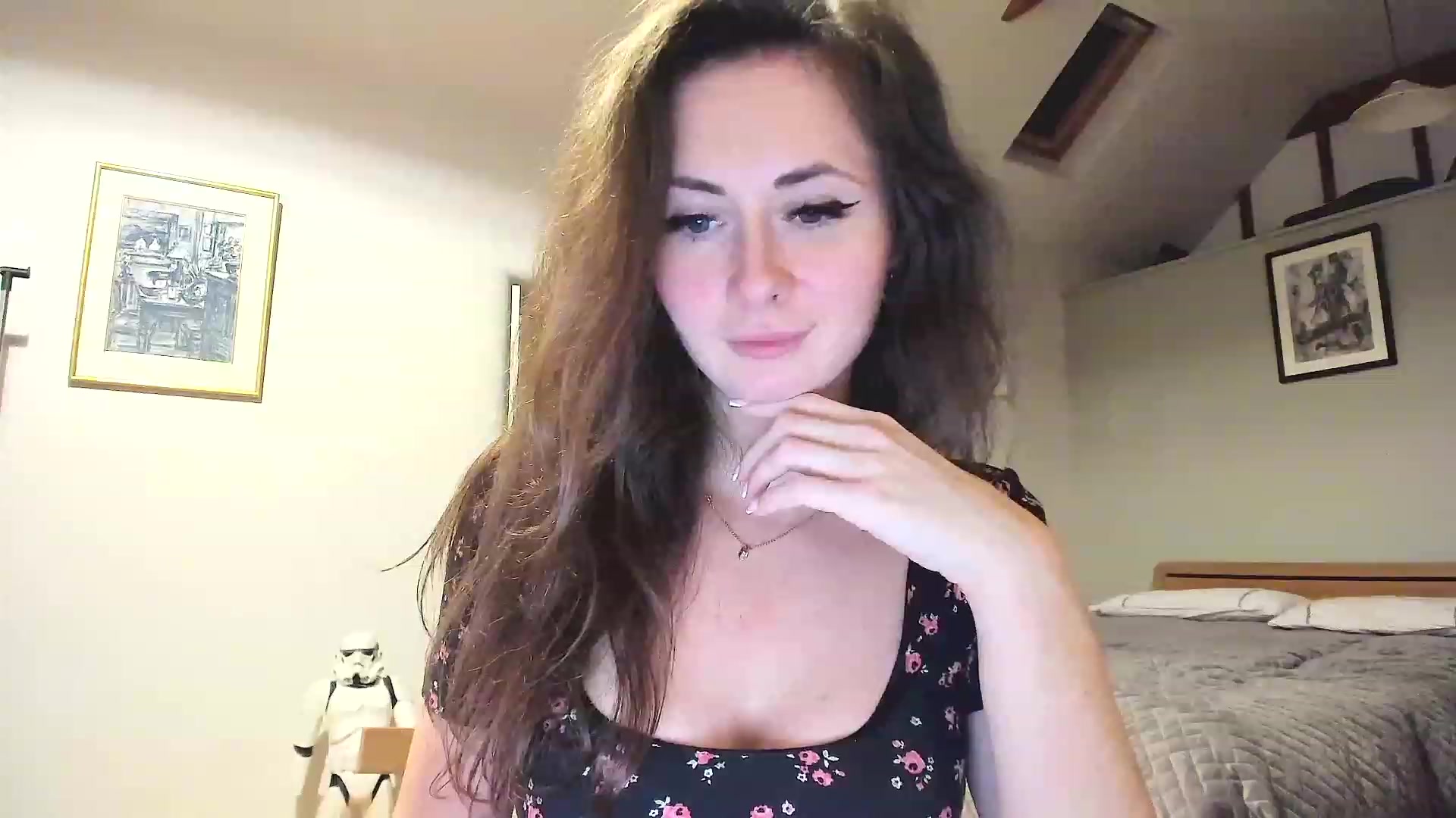 Gallery image thumbnail from Amber_Fry's myfreecams stream on, 11/22/2022, 24:03 image 15 of 20