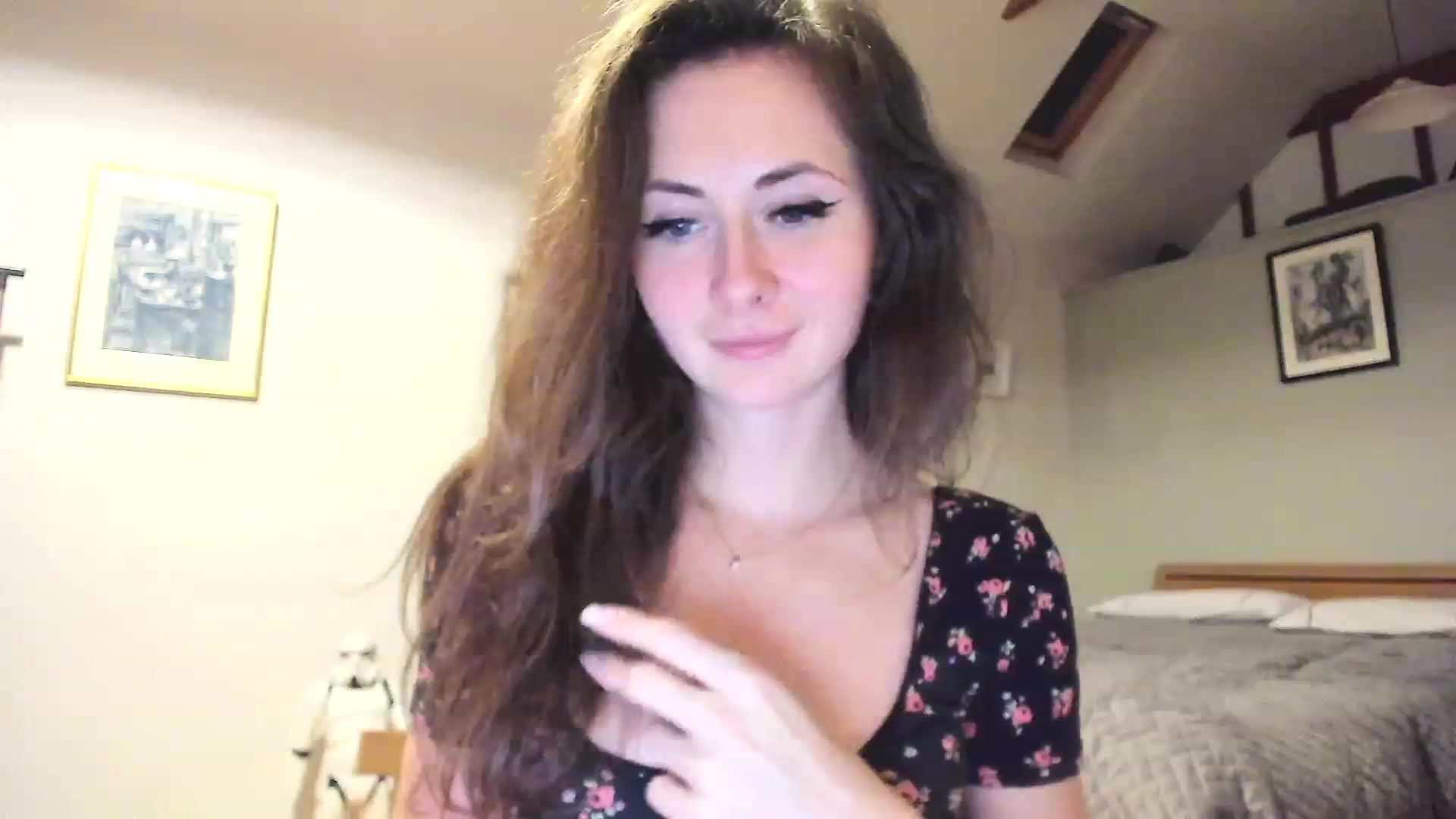 Gallery image thumbnail from Amber_Fry's myfreecams stream on, 11/22/2022, 24:03 image 14 of 20