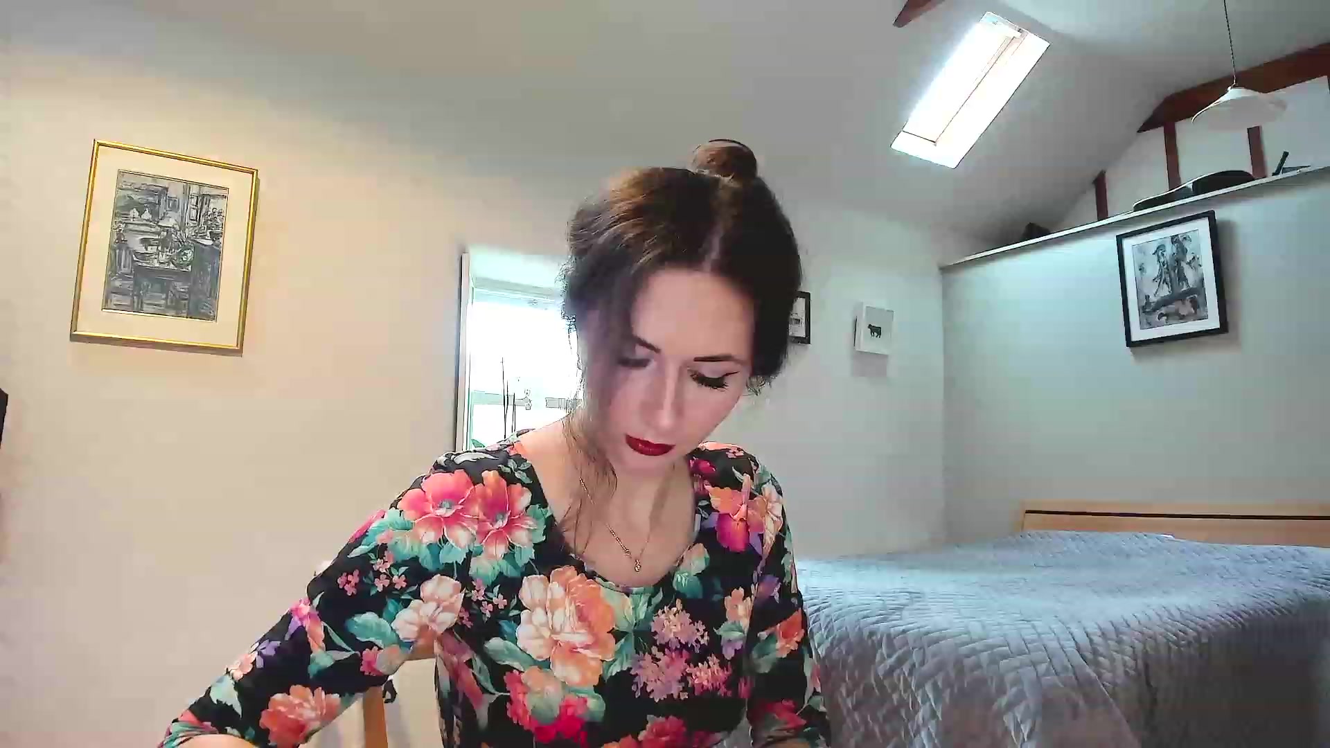 Gallery image thumbnail from Amber_Fry's myfreecams stream on, 11/22/2022, 13:04 image 17 of 20