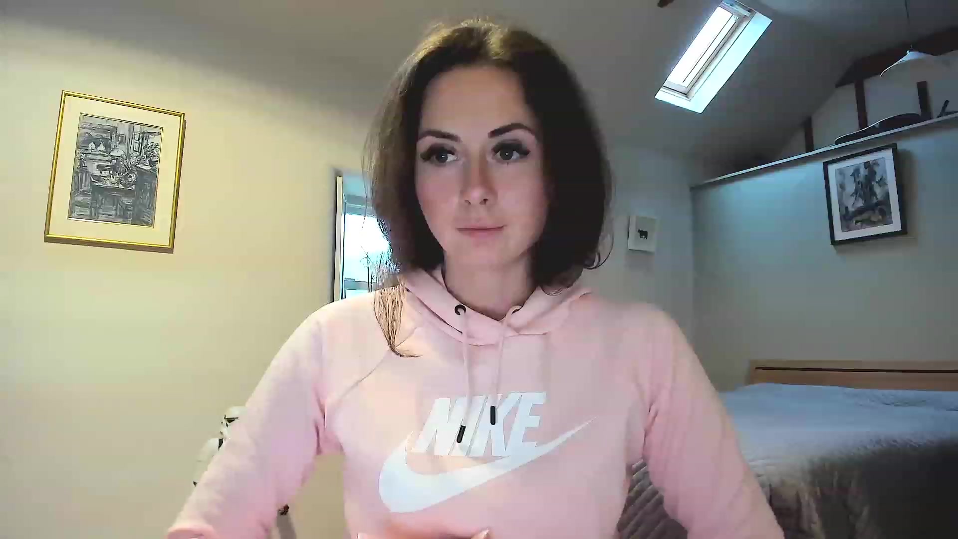 Gallery image thumbnail from Amber_Fry's myfreecams stream on, 11/23/2022, 15:36 image 10 of 20
