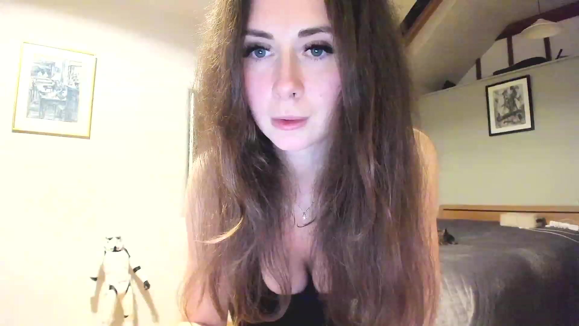Gallery image thumbnail from Amber_Fry's myfreecams stream on, 11/26/2022, 24:01 image 12 of 20