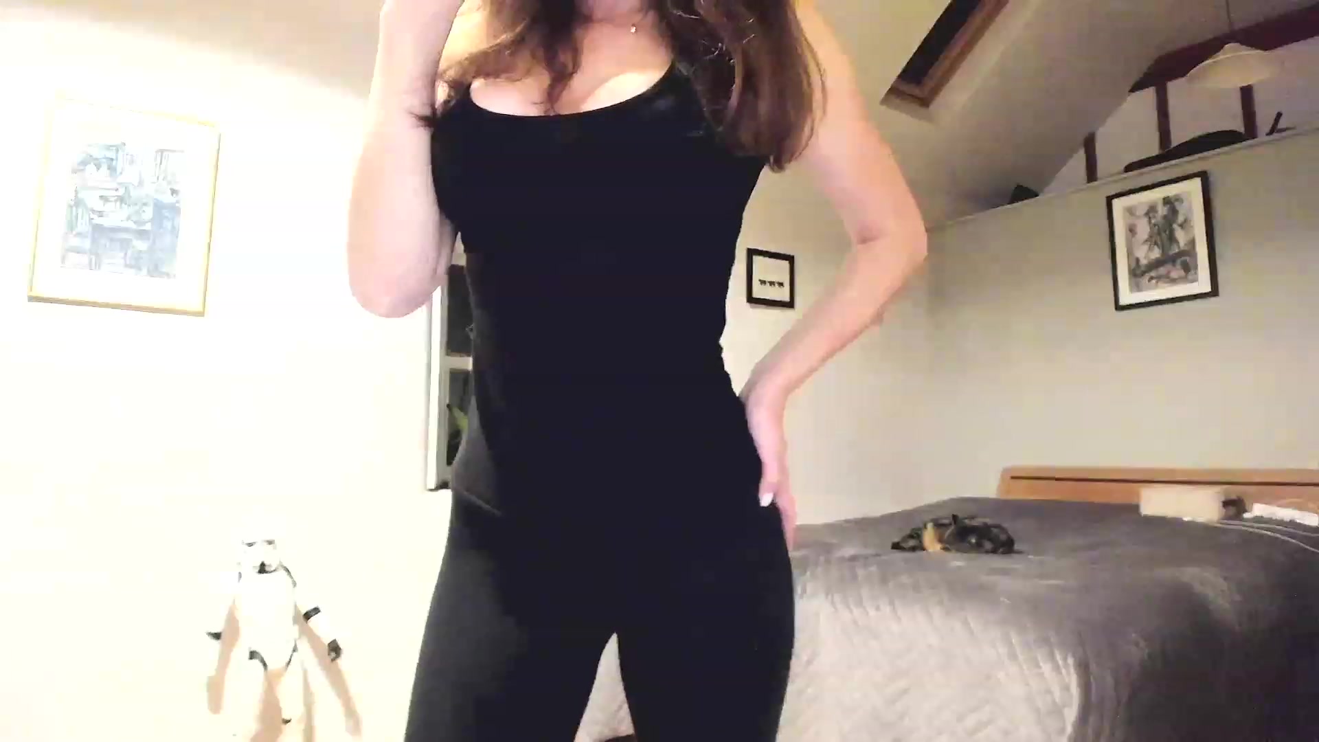 Gallery image thumbnail from Amber_Fry's myfreecams stream on, 11/26/2022, 24:01 image 16 of 20