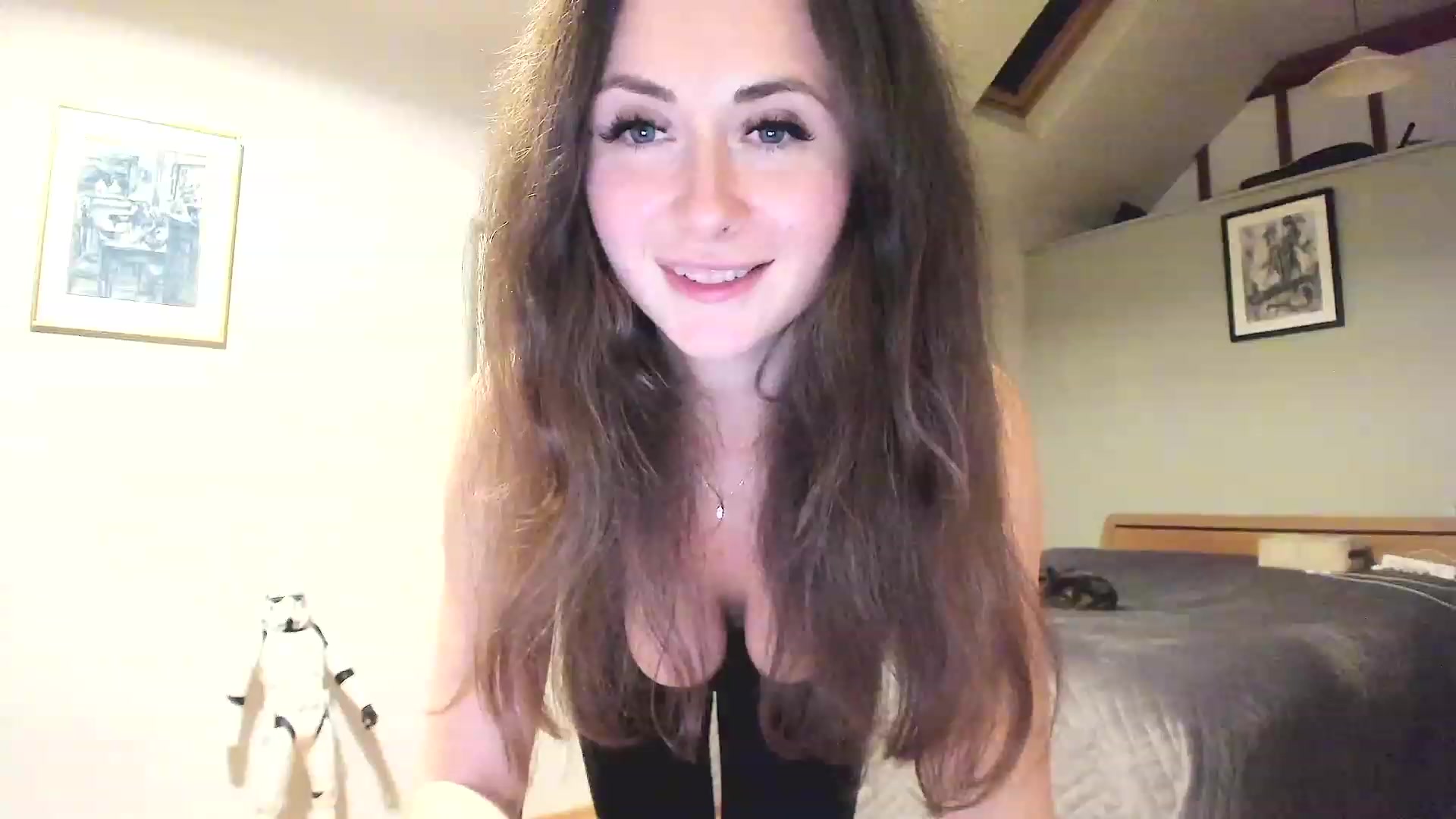 Gallery image thumbnail from Amber_Fry's myfreecams stream on, 11/26/2022, 24:45 image 8 of 20