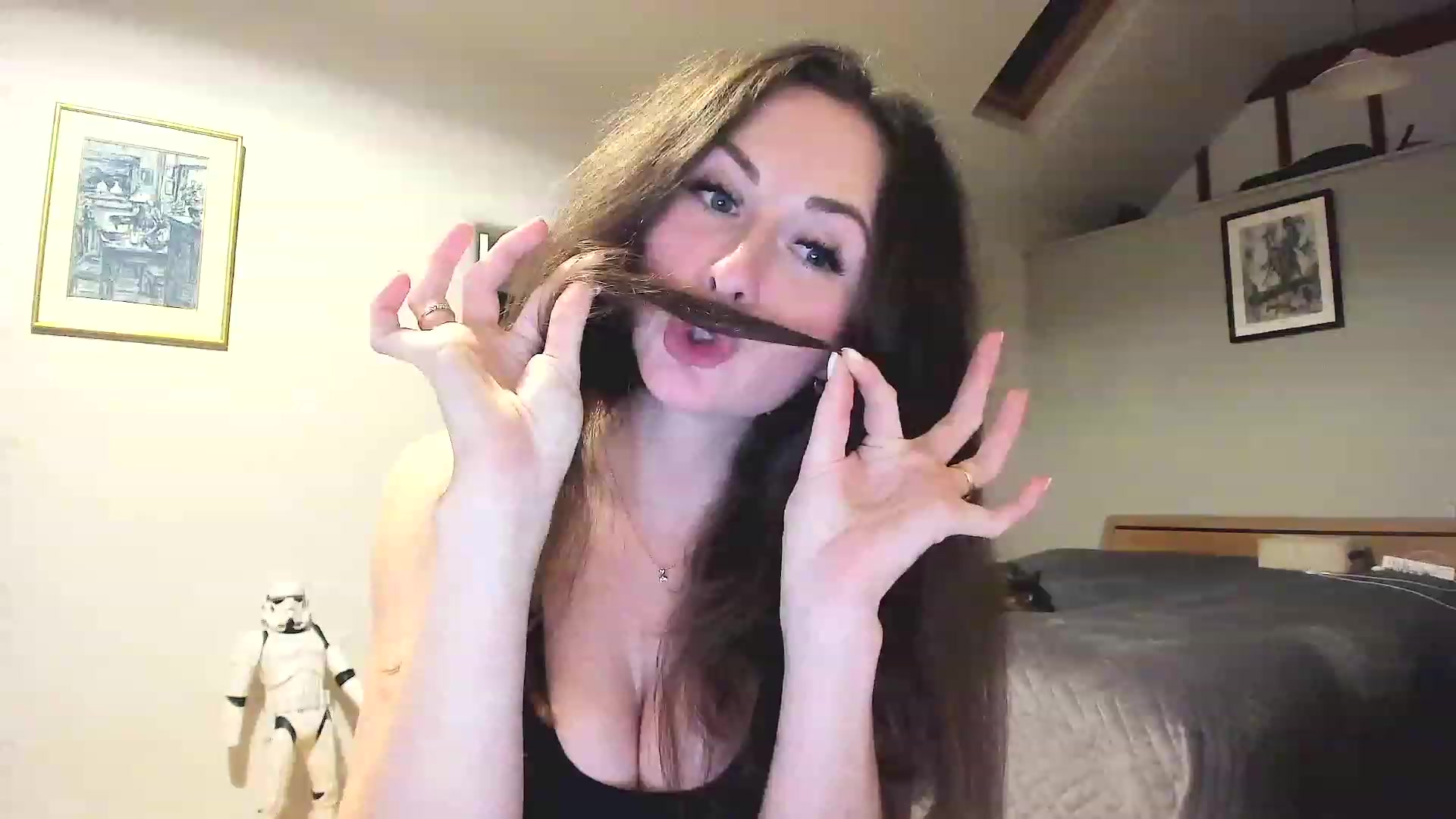 Gallery image thumbnail from Amber_Fry's myfreecams stream on, 11/26/2022, 24:45 image 17 of 20