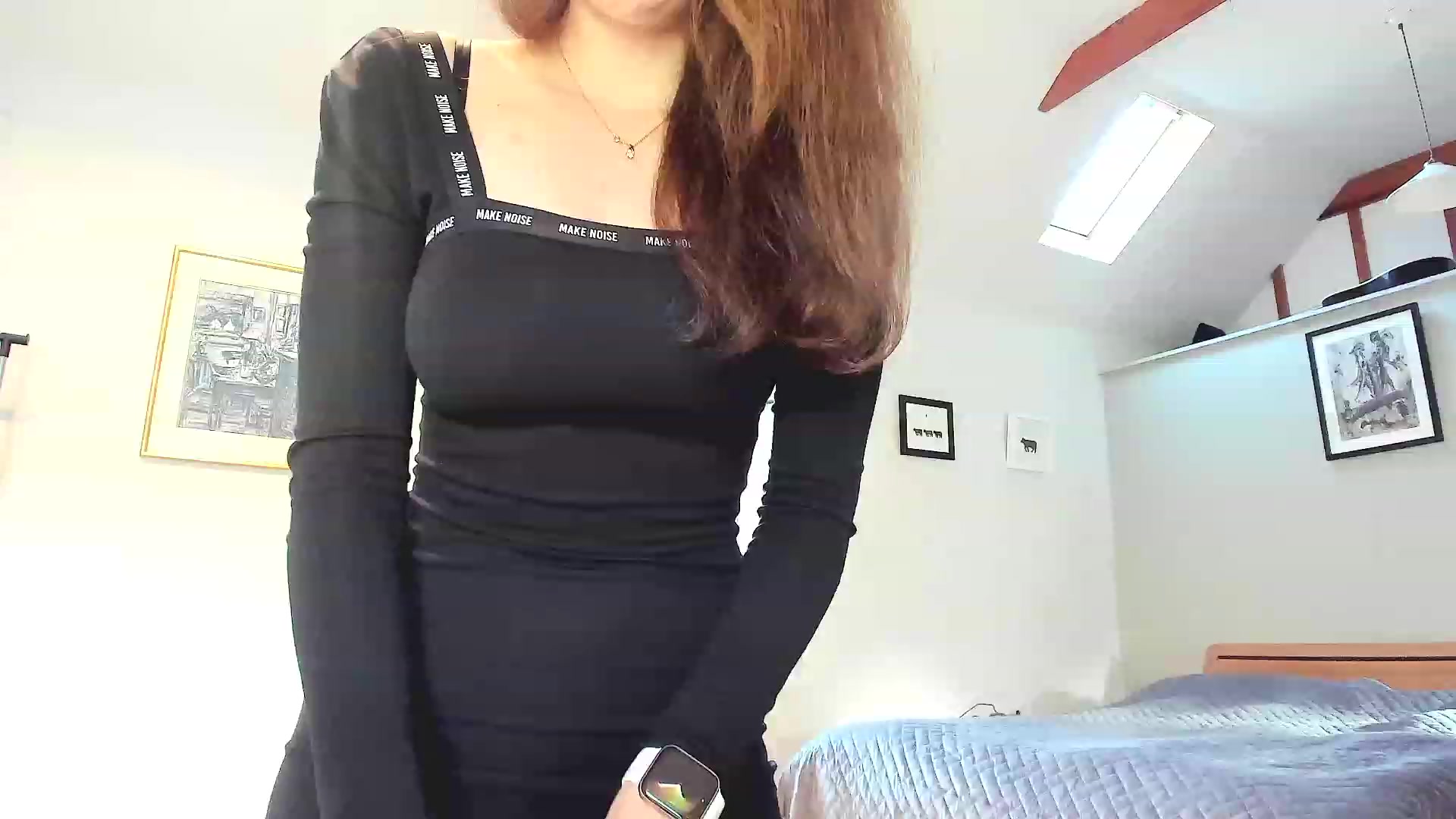 Gallery image thumbnail from Amber_Fry's myfreecams stream on, 11/27/2022, 13:29 image 18 of 20