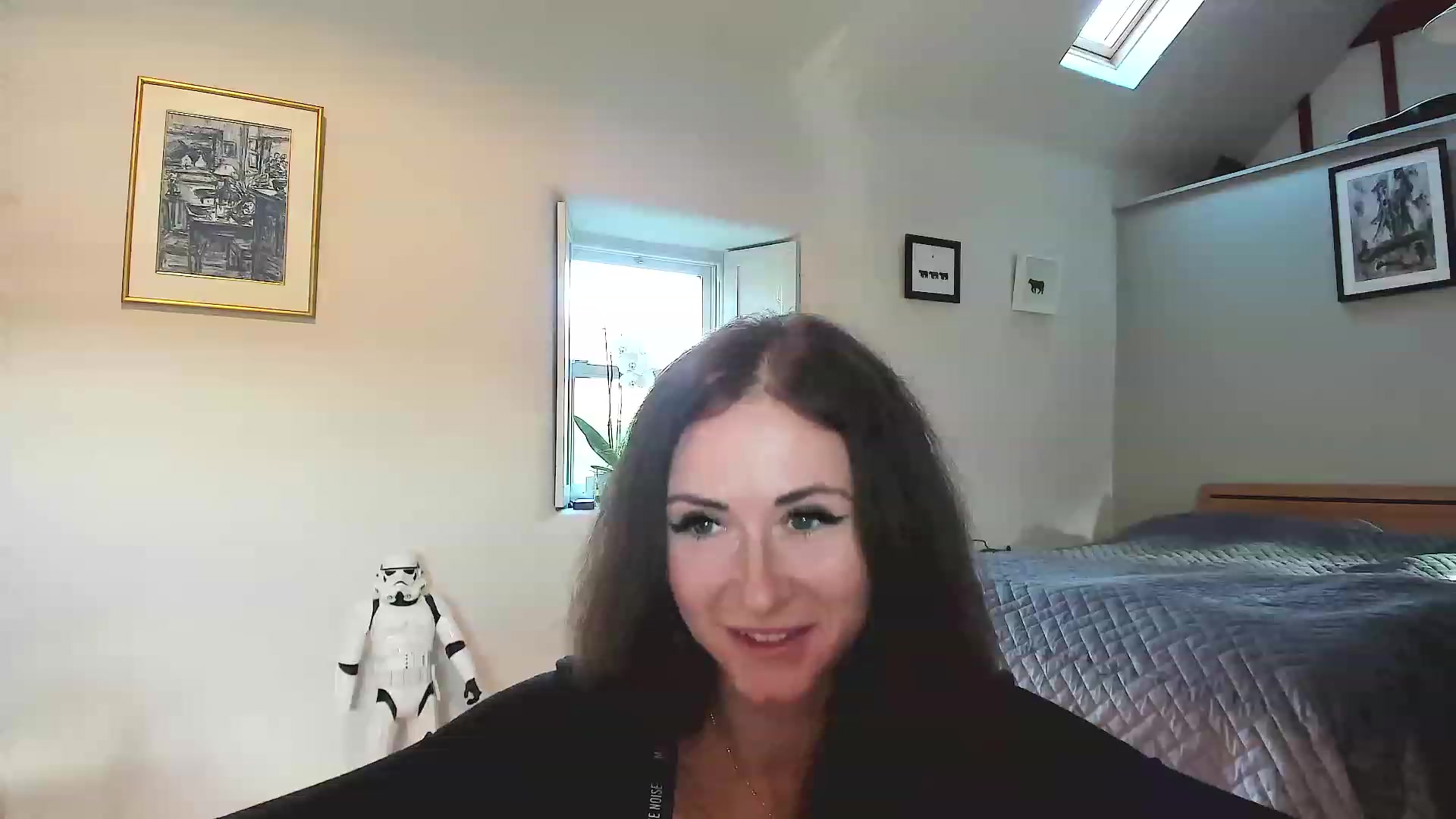 Gallery image thumbnail from Amber_Fry's myfreecams stream on, 11/27/2022, 13:29 image 13 of 20