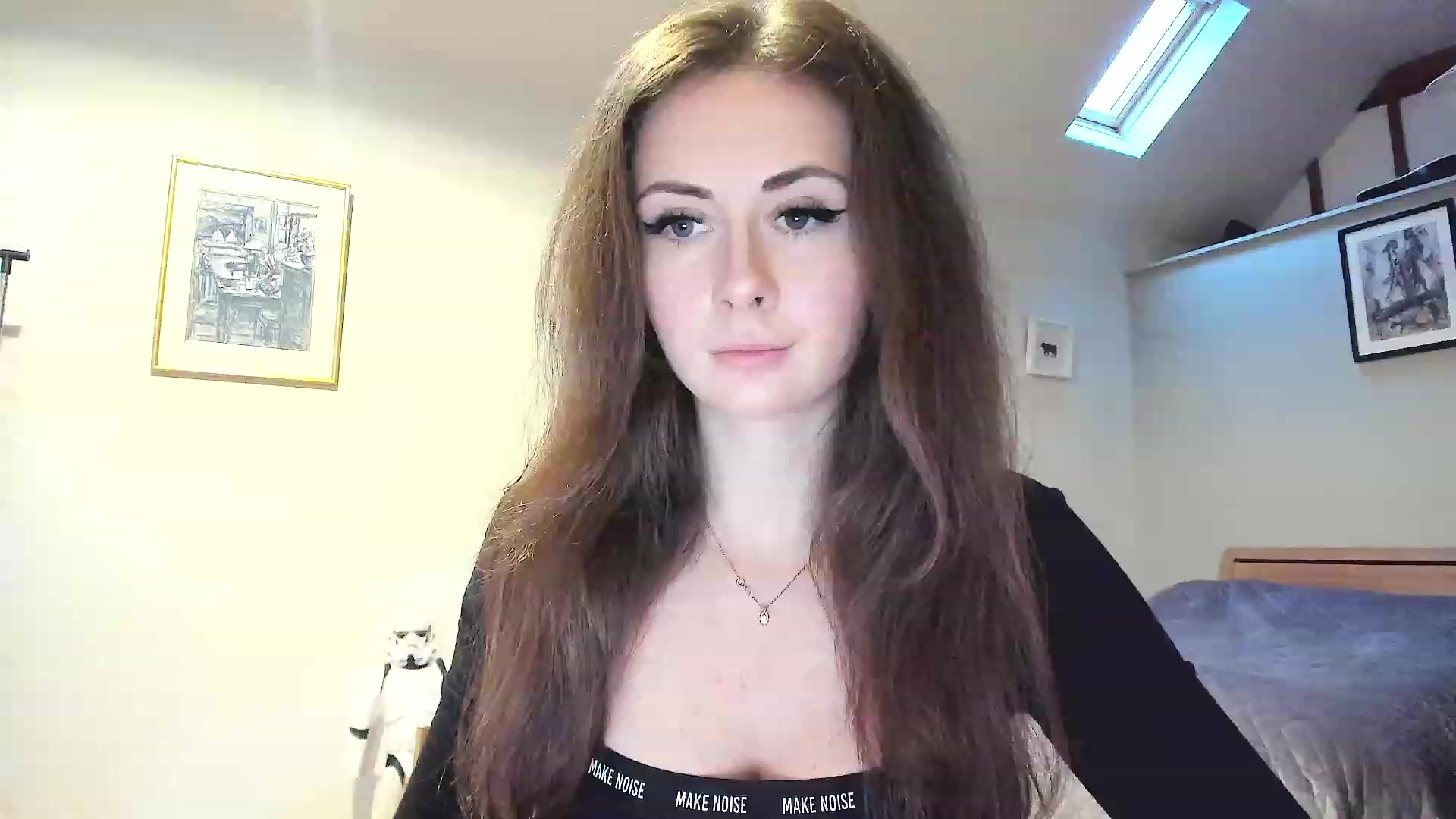 Gallery image thumbnail from Amber_Fry's myfreecams stream on, 11/29/2022, 10:33 image 10 of 20