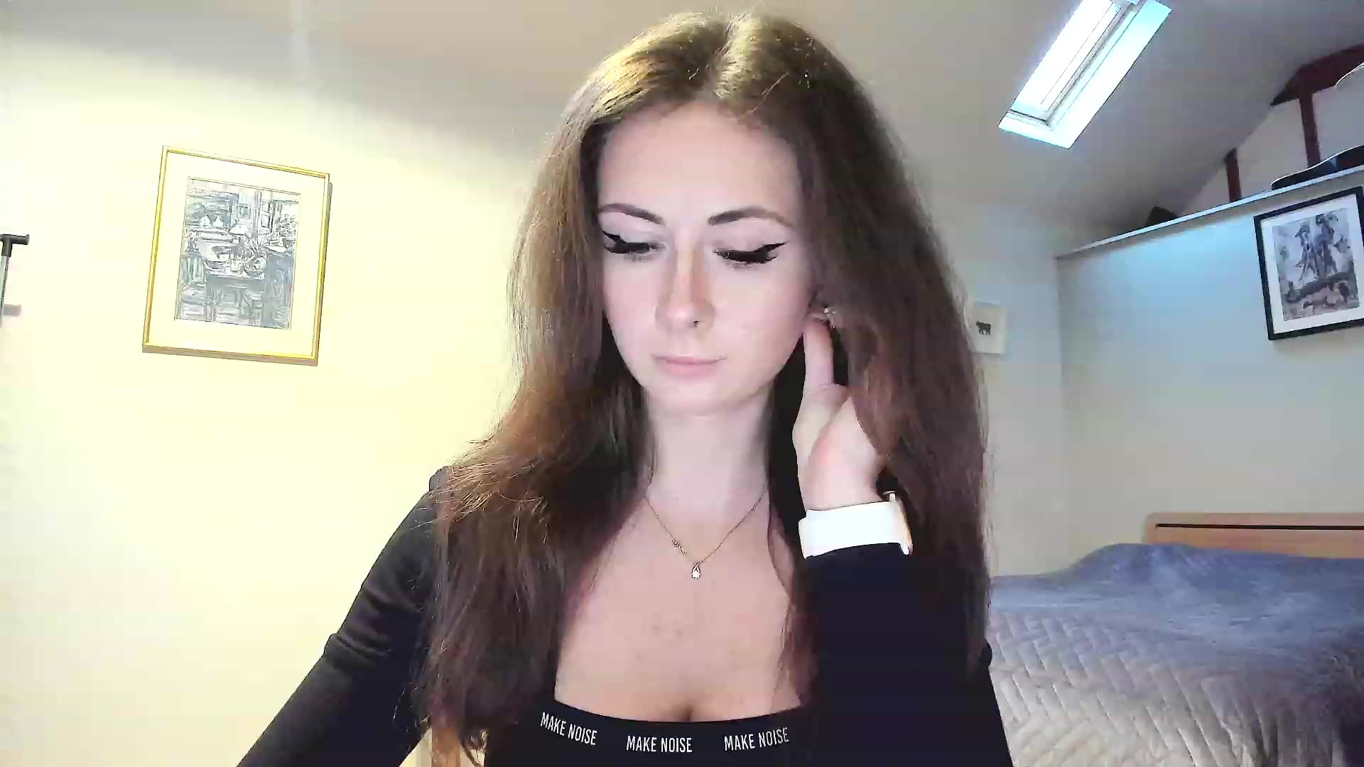 Gallery image thumbnail from Amber_Fry's myfreecams stream on, 11/29/2022, 10:33 image 5 of 20