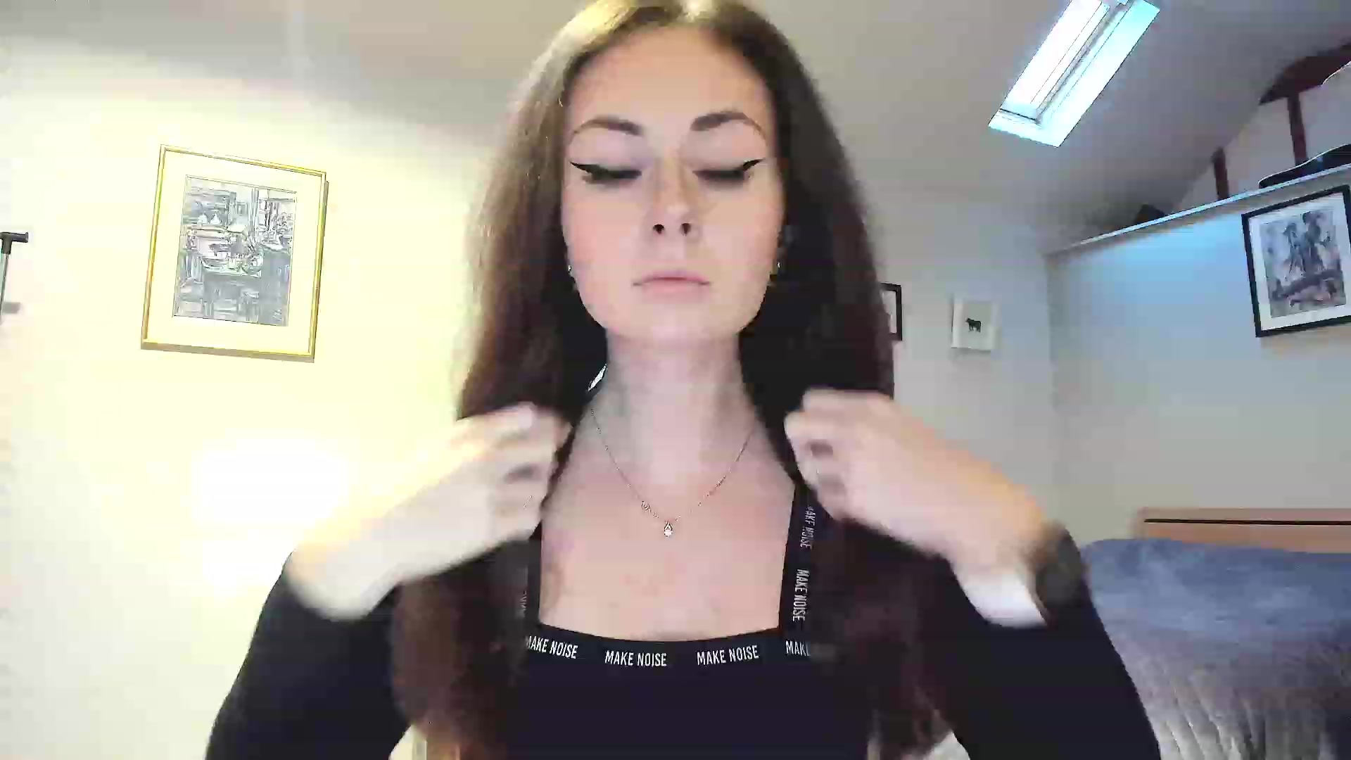 Gallery image thumbnail from Amber_Fry's myfreecams stream on, 11/29/2022, 10:33 image 1 of 20