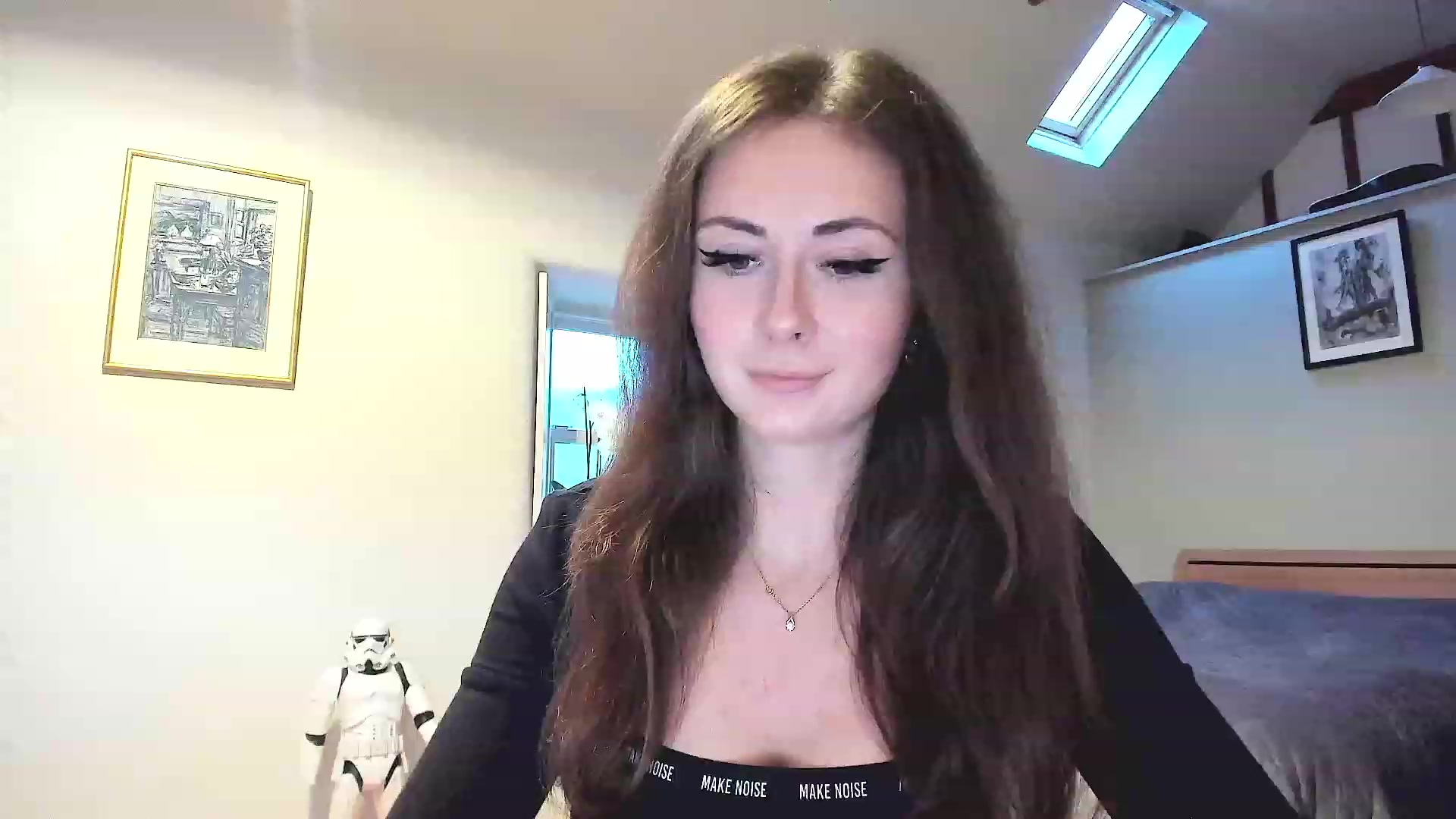 Gallery image thumbnail from Amber_Fry's myfreecams stream on, 11/29/2022, 10:33 image 17 of 20