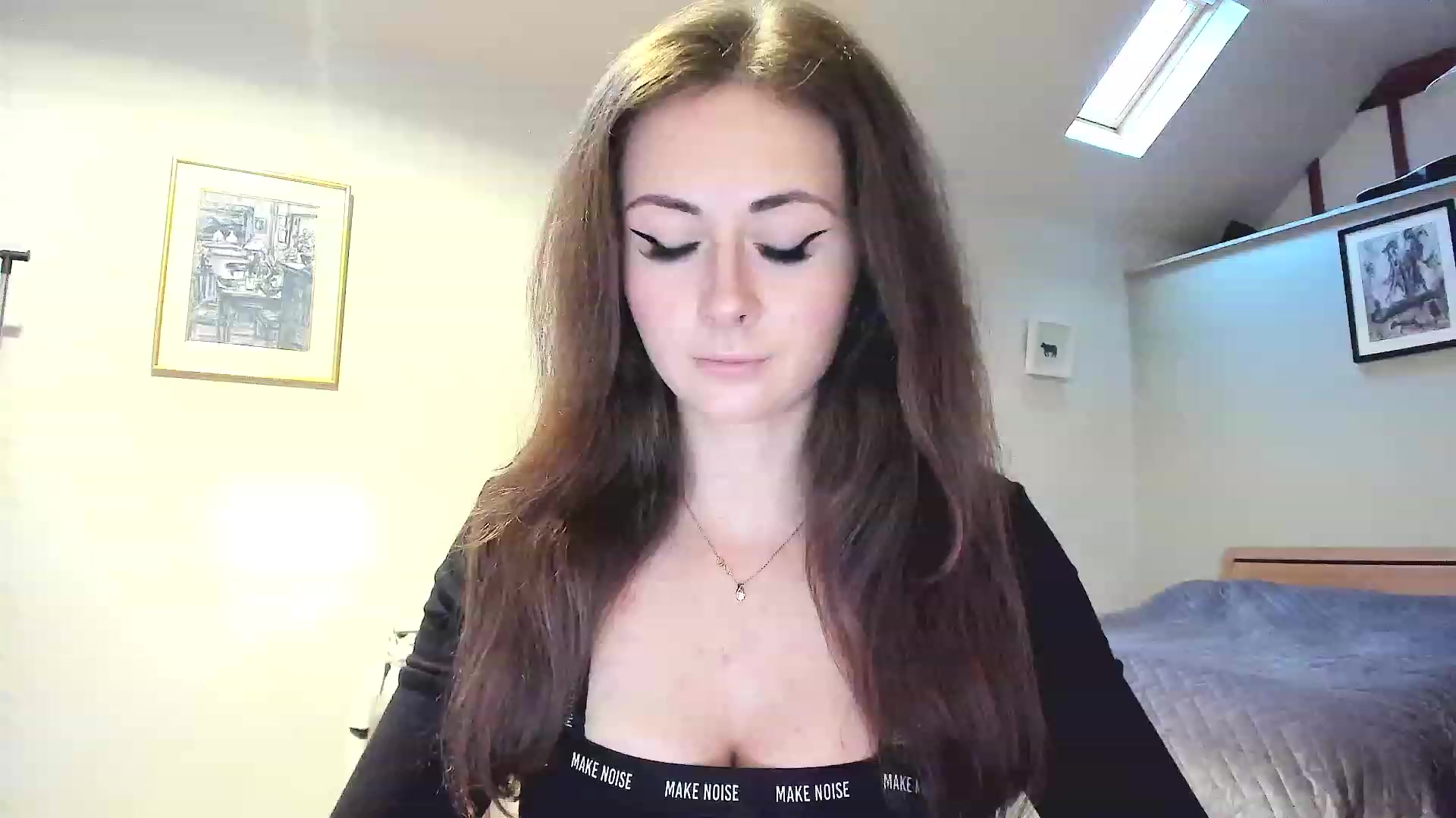 Gallery image thumbnail from Amber_Fry's myfreecams stream on, 11/29/2022, 10:33 image 2 of 20