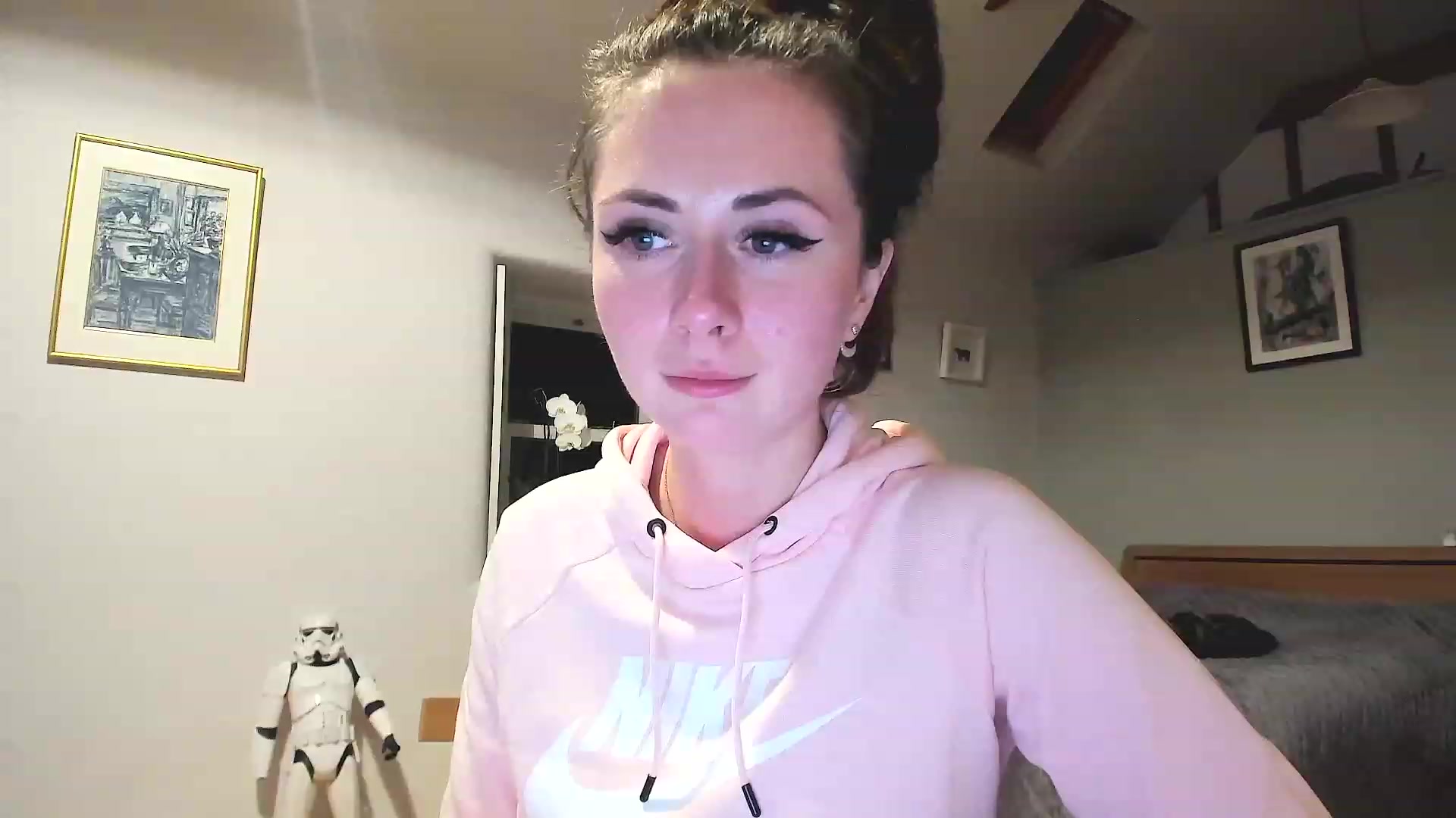 Gallery image thumbnail from Amber_Fry's myfreecams stream on, 11/28/2022, 23:04 image 8 of 20