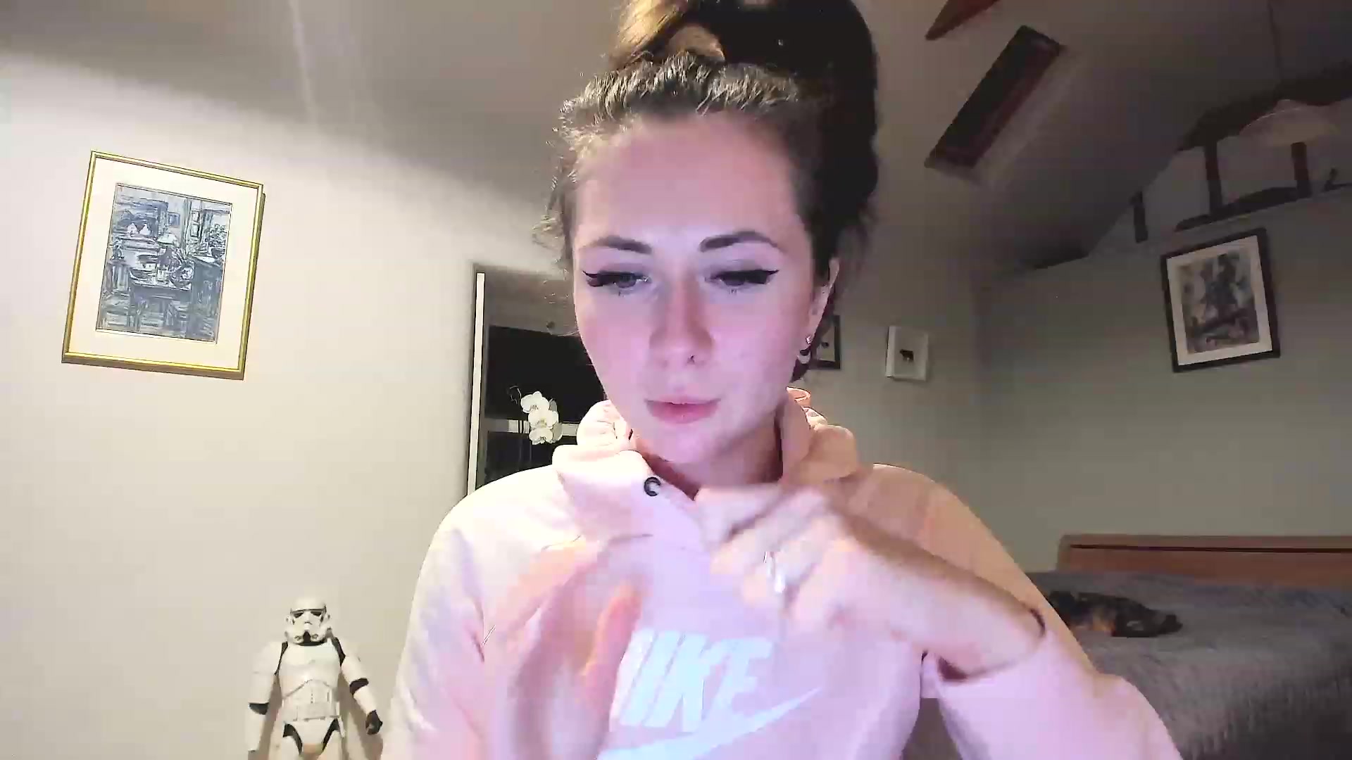 Gallery image thumbnail from Amber_Fry's myfreecams stream on, 11/28/2022, 23:04 image 19 of 20