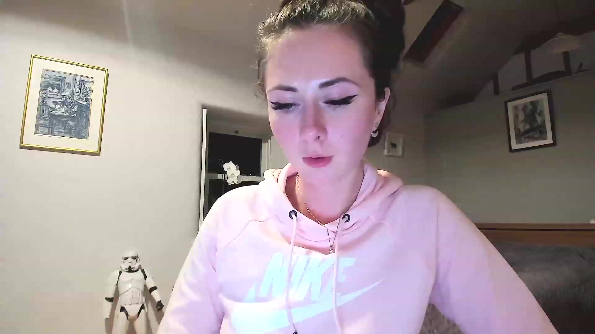 Gallery image thumbnail from Amber_Fry's myfreecams stream on, 11/28/2022, 23:04 image 12 of 20