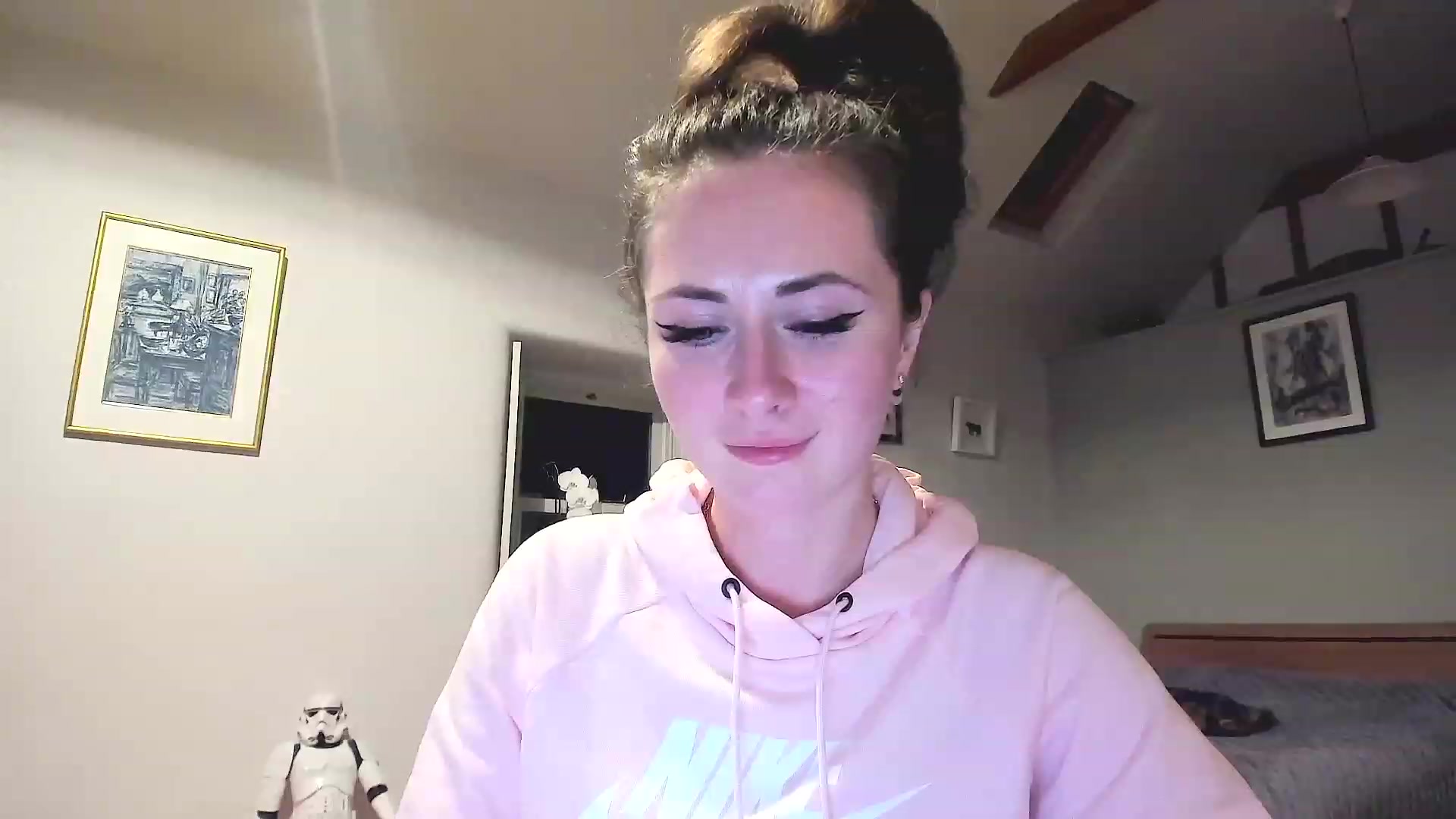 Gallery image thumbnail from Amber_Fry's myfreecams stream on, 11/28/2022, 23:04 image 18 of 20
