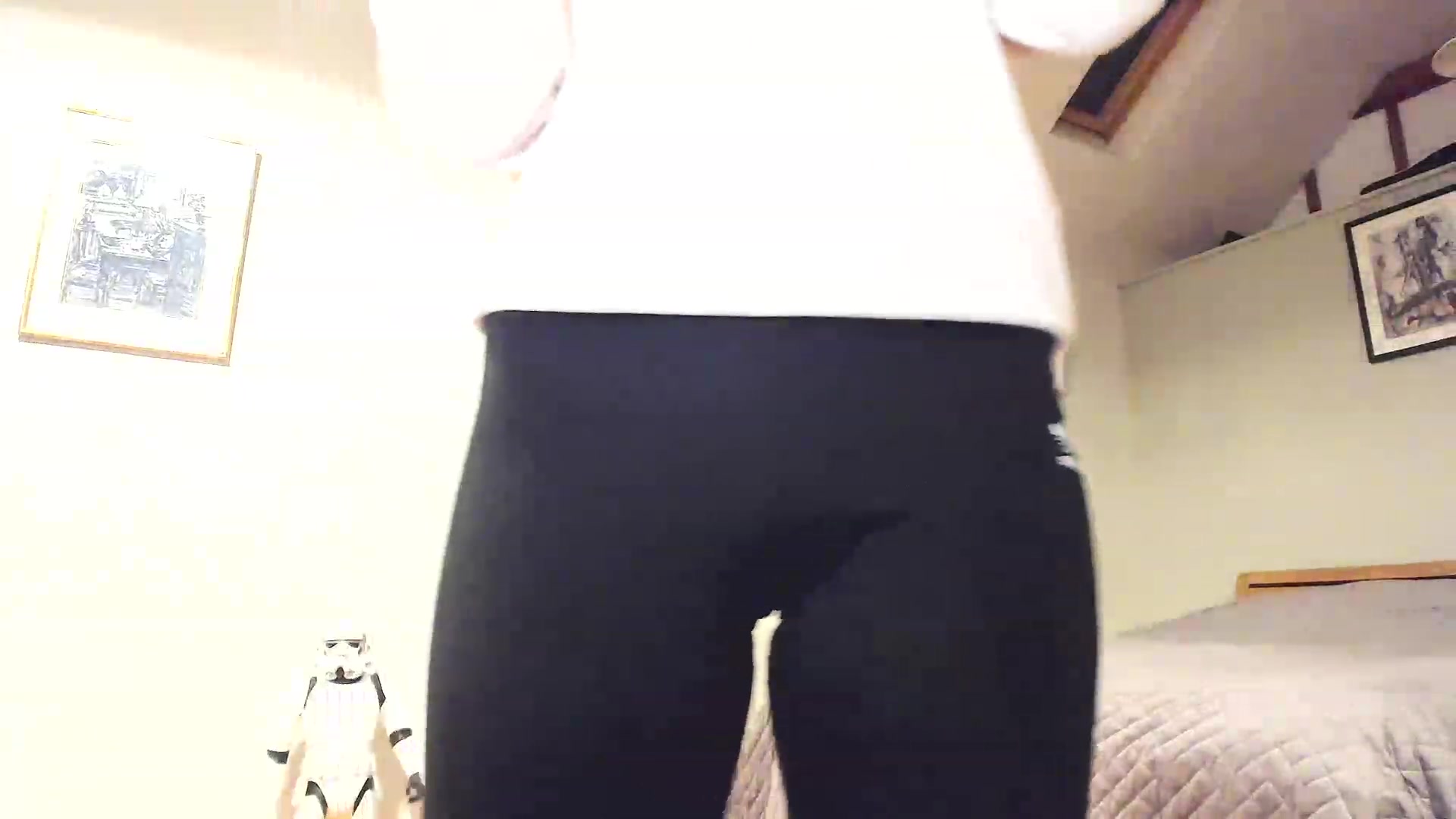 Gallery image thumbnail from Amber_Fry's myfreecams stream on, 12/02/2022, 18:27 image 8 of 20