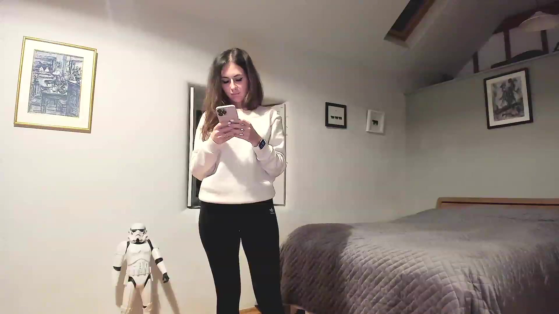 Gallery image thumbnail from Amber_Fry's myfreecams stream on, 12/02/2022, 18:27 image 11 of 20