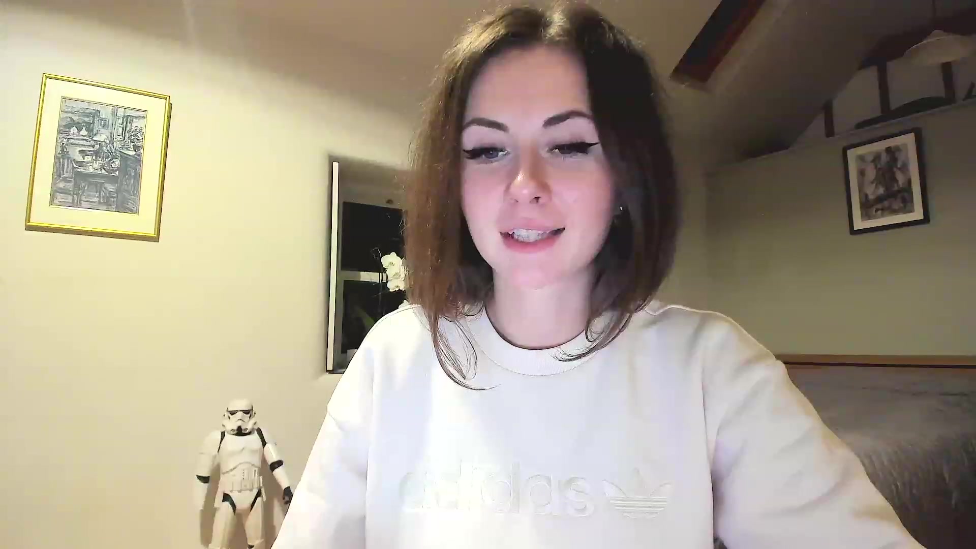 Gallery image thumbnail from Amber_Fry's myfreecams stream on, 12/02/2022, 18:27 image 14 of 20