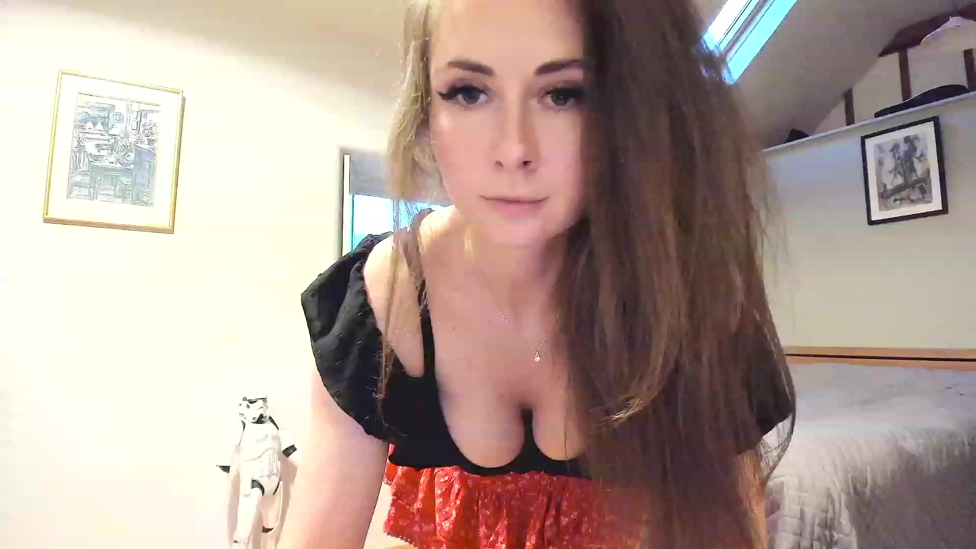 Gallery image thumbnail from Amber_Fry's myfreecams stream on, 12/03/2022, 17:07 image 11 of 20