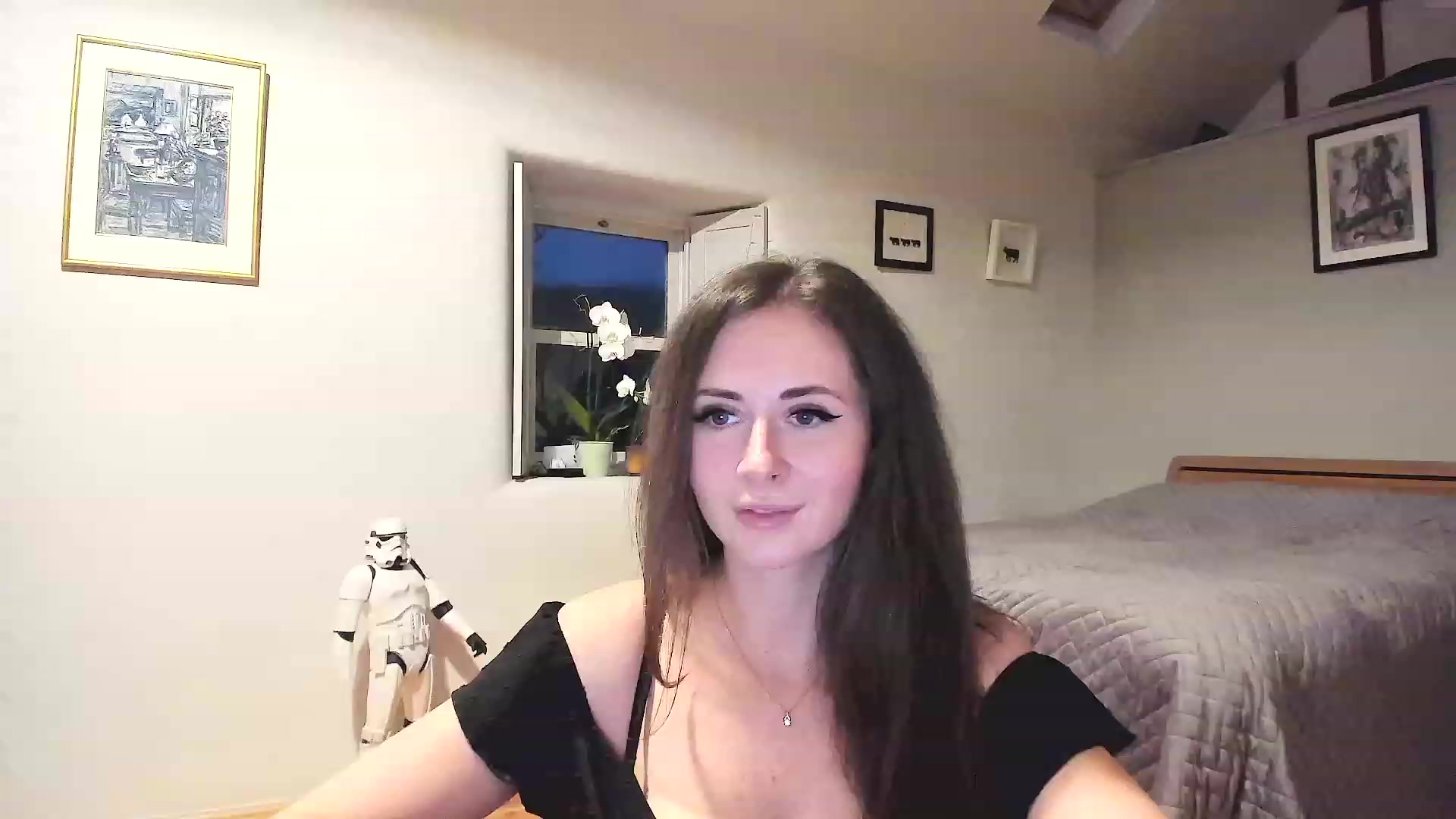 Gallery image thumbnail from Amber_Fry's myfreecams stream on, 12/03/2022, 17:07 image 19 of 20