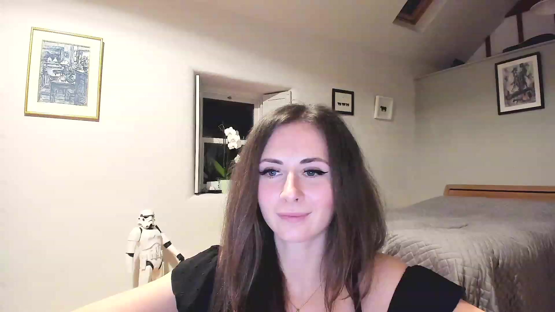 Gallery image thumbnail from Amber_Fry's myfreecams stream on, 12/03/2022, 18:45 image 4 of 20