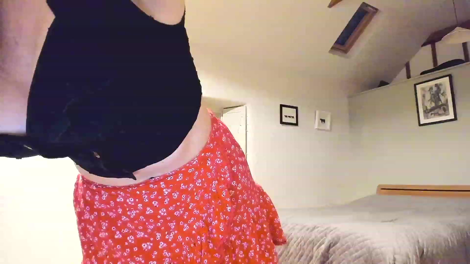 Gallery image thumbnail from Amber_Fry's myfreecams stream on, 12/03/2022, 18:45 image 2 of 20
