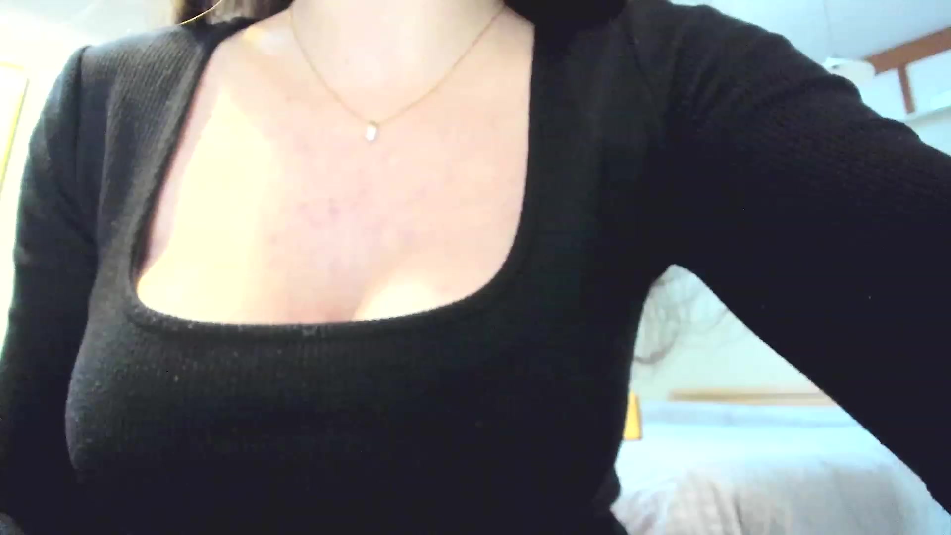 Gallery image thumbnail from Amber_Fry's myfreecams stream on, 12/04/2022, 14:16 image 16 of 20