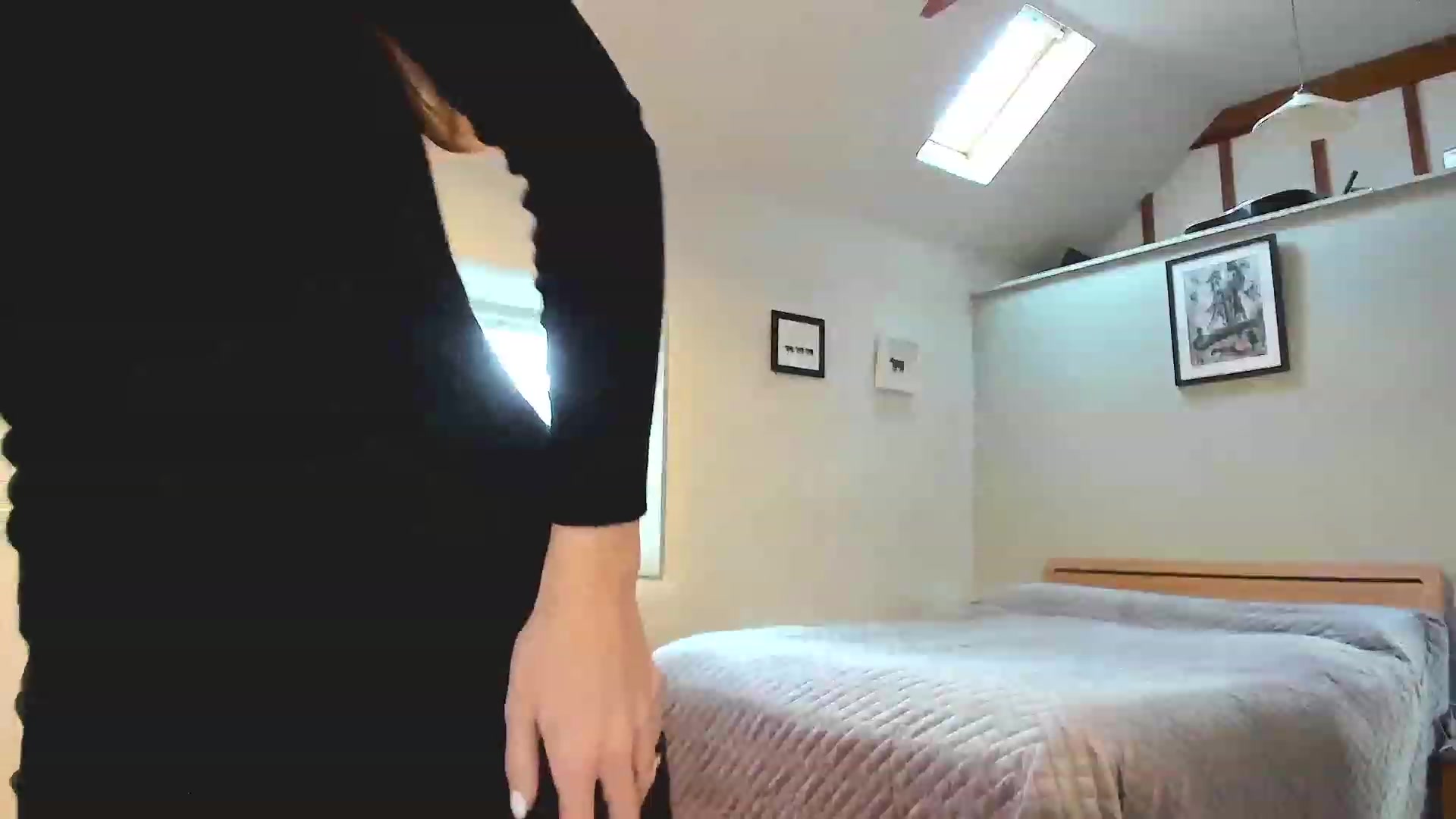 Gallery image thumbnail from Amber_Fry's myfreecams stream on, 12/04/2022, 14:16 image 17 of 20