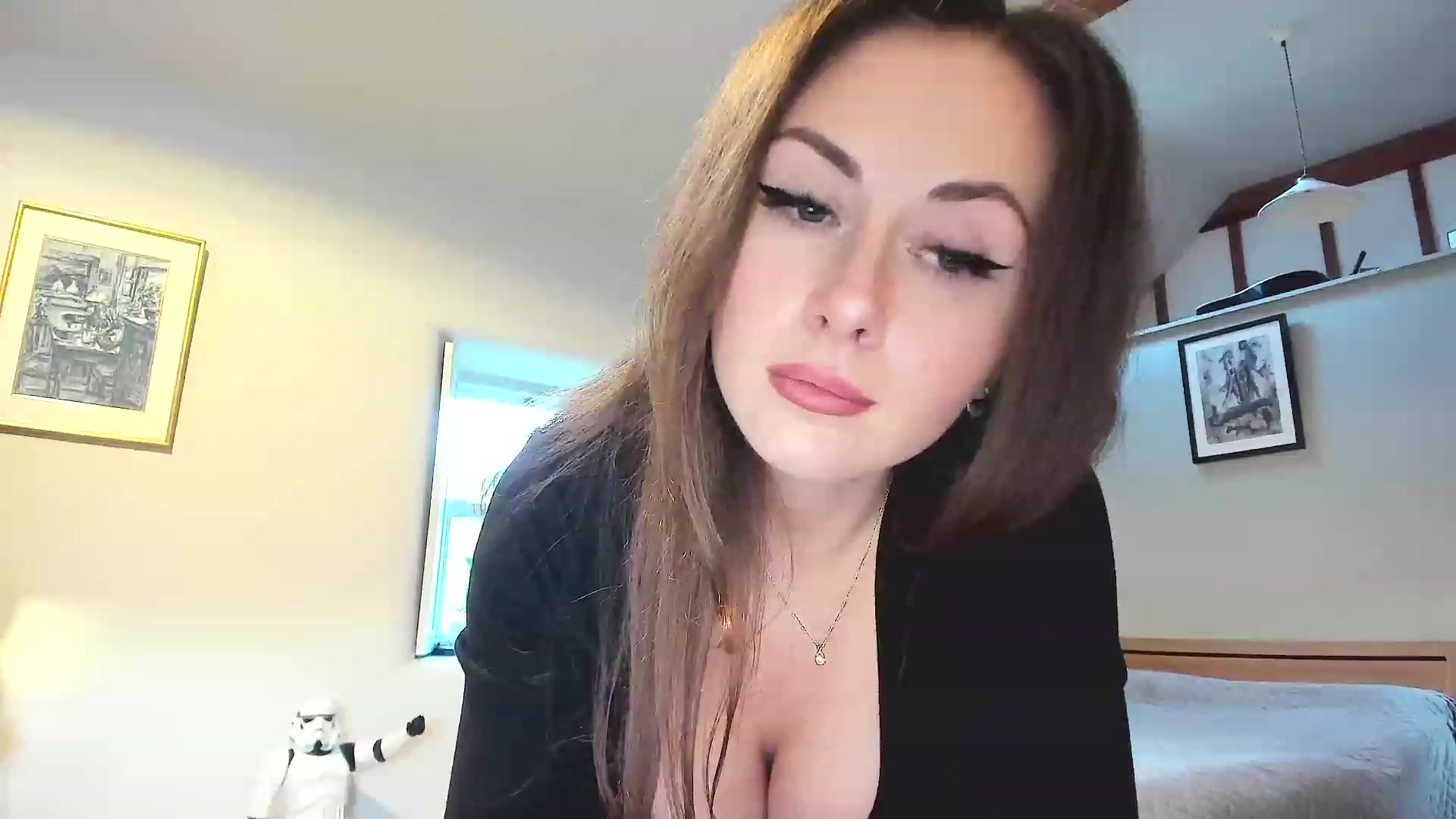 Gallery image thumbnail from Amber_Fry's myfreecams stream on, 12/04/2022, 15:59 image 14 of 20