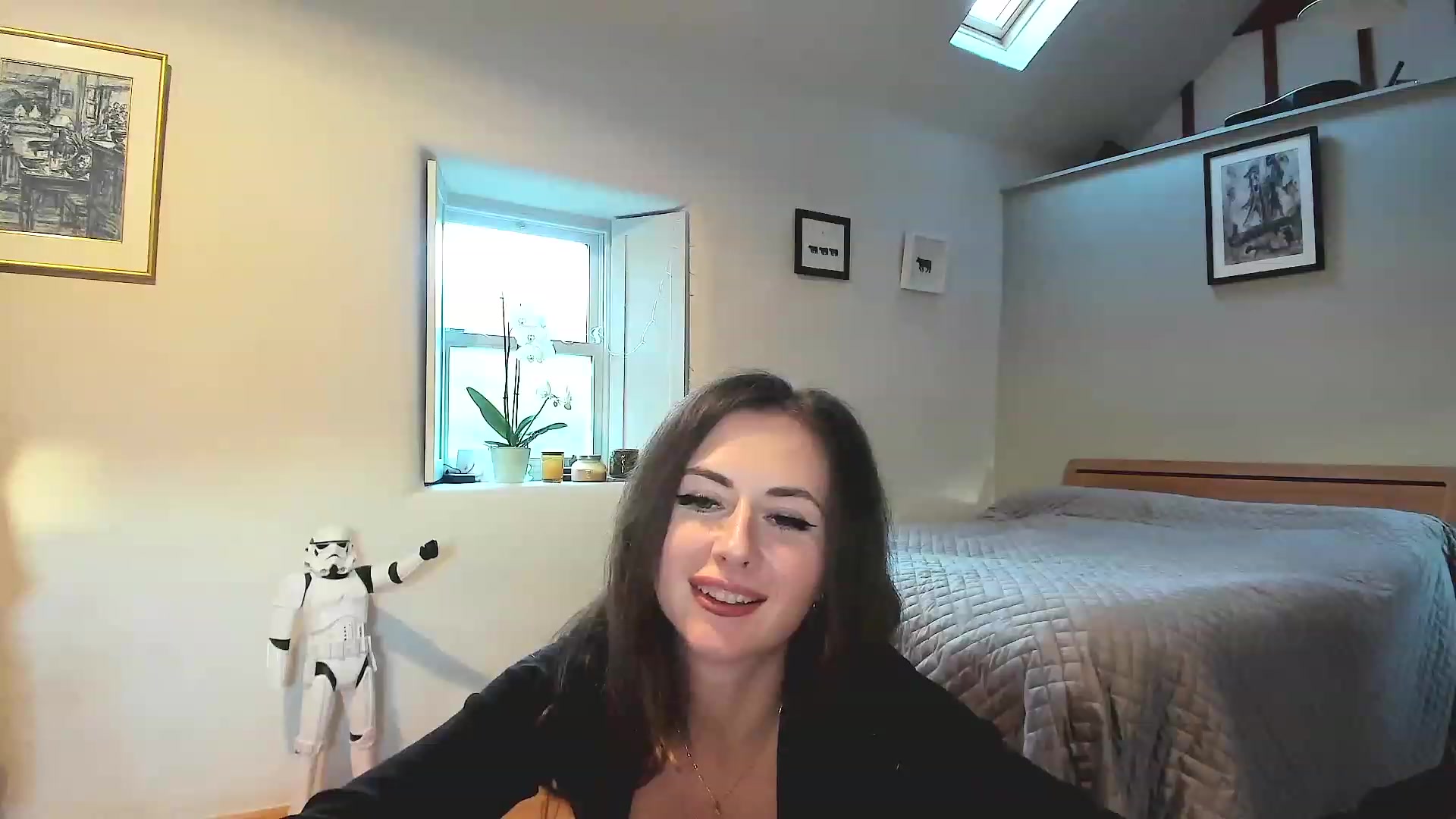 Gallery image thumbnail from Amber_Fry's myfreecams stream on, 12/04/2022, 15:59 image 13 of 20