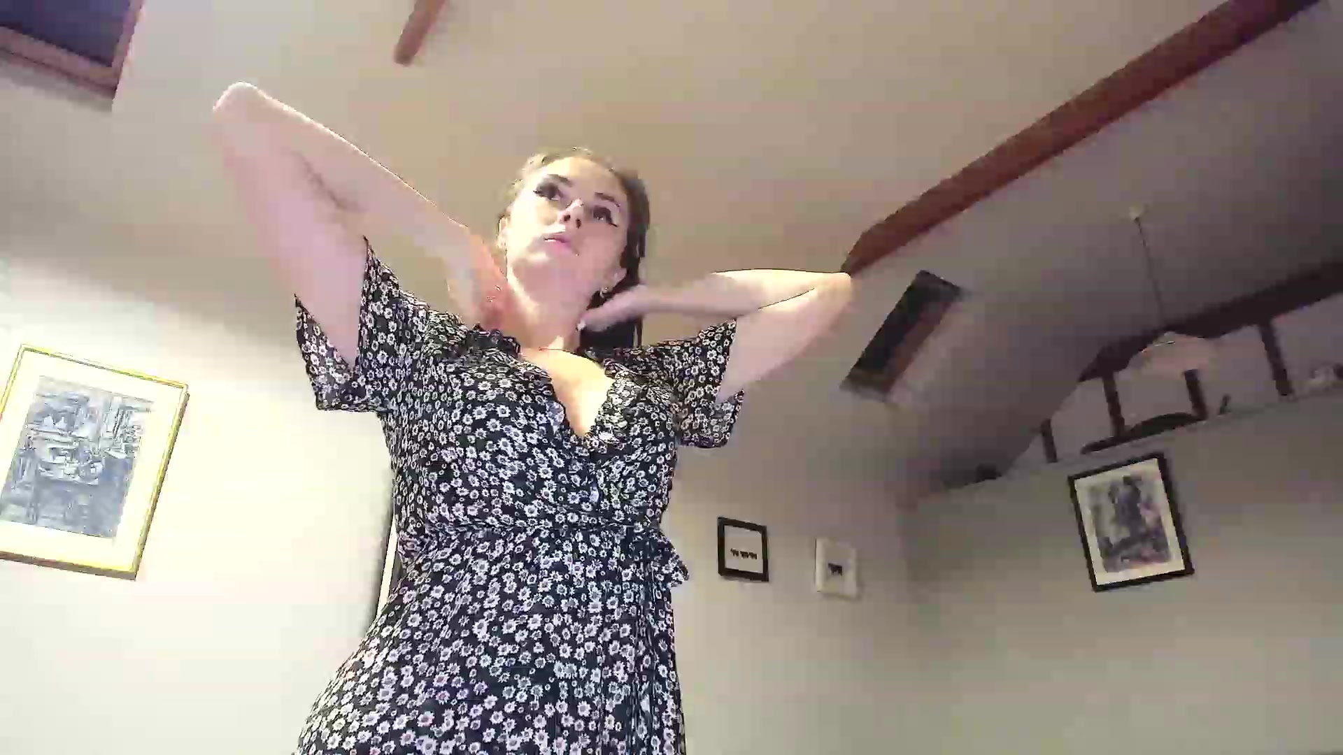 Gallery image thumbnail from Amber_Fry's myfreecams stream on, 12/05/2022, 23:01 image 8 of 20