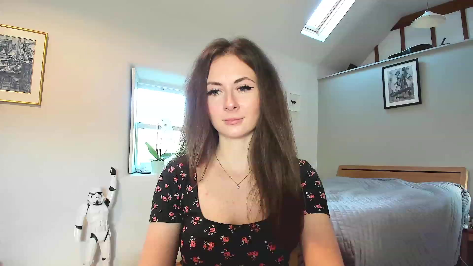 Gallery image thumbnail from Amber_Fry's myfreecams stream on, 12/06/2022, 12:30 image 8 of 20