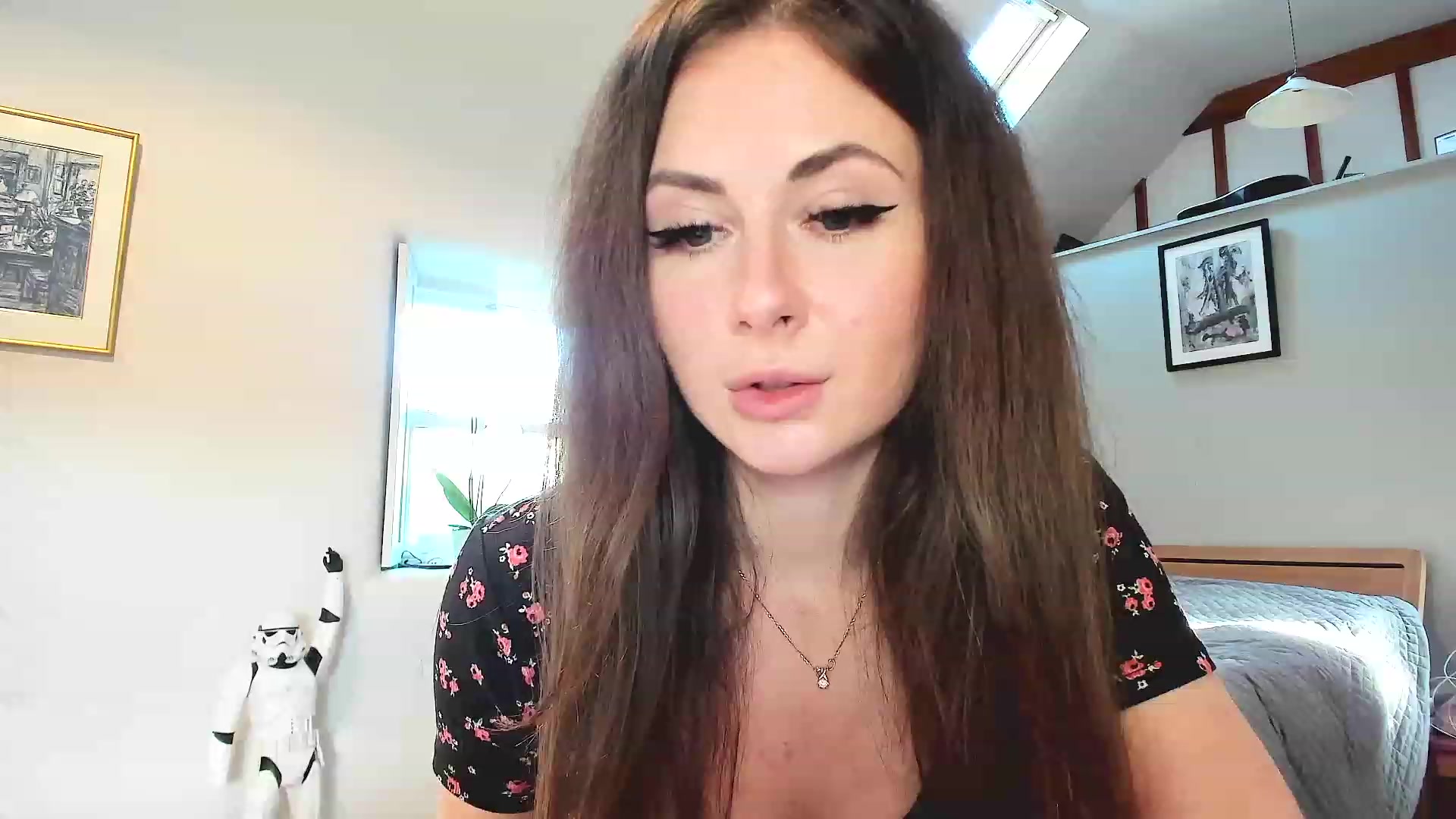 Gallery image thumbnail from Amber_Fry's myfreecams stream on, 12/06/2022, 13:55 image 17 of 20