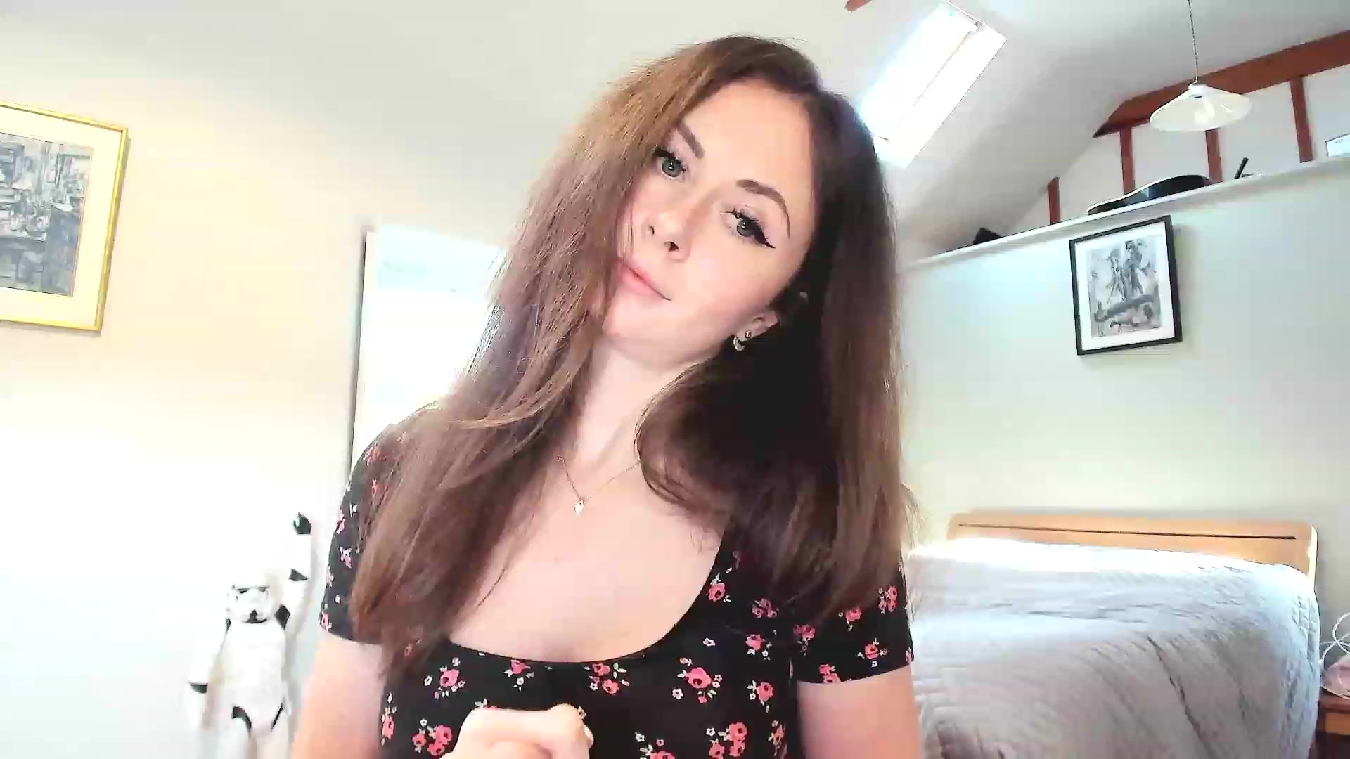 Gallery image thumbnail from Amber_Fry's myfreecams stream on, 12/06/2022, 14:54 image 17 of 20