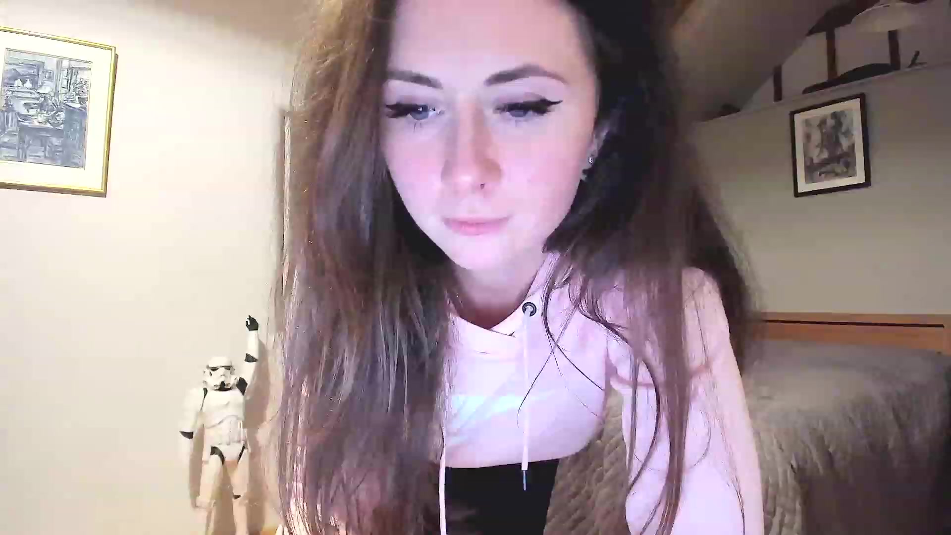 Gallery image thumbnail from Amber_Fry's myfreecams stream on, 12/06/2022, 23:00 image 10 of 20