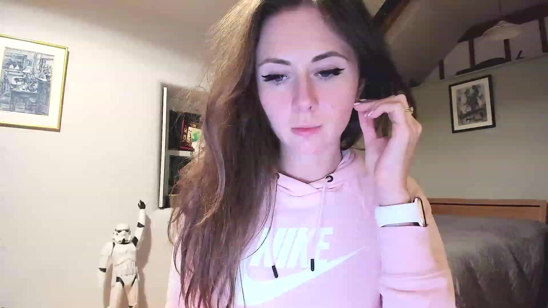 Gallery image thumbnail from Amber_Fry's myfreecams stream on, 12/06/2022, 23:00 image 4 of 20
