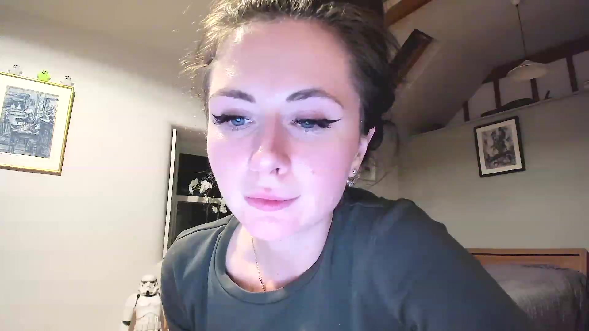 Gallery image thumbnail from Amber_Fry's myfreecams stream on, 12/07/2022, 22:19 image 13 of 20