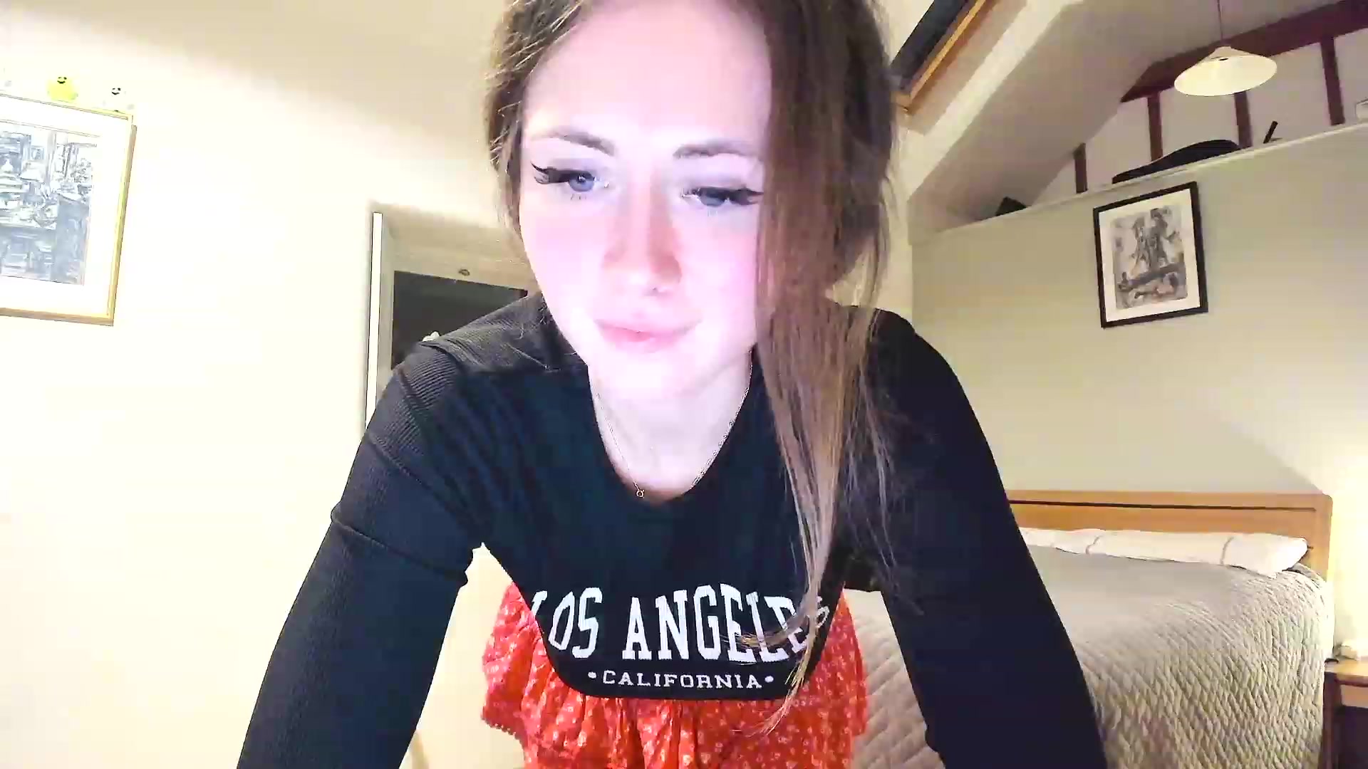 Gallery image thumbnail from Amber_Fry's myfreecams stream on, 12/08/2022, 22:22 image 10 of 20