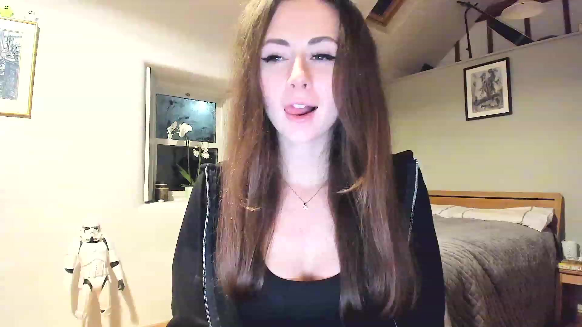 Gallery image thumbnail from Amber_Fry's myfreecams stream on, 12/09/2022, 19:06 image 9 of 20