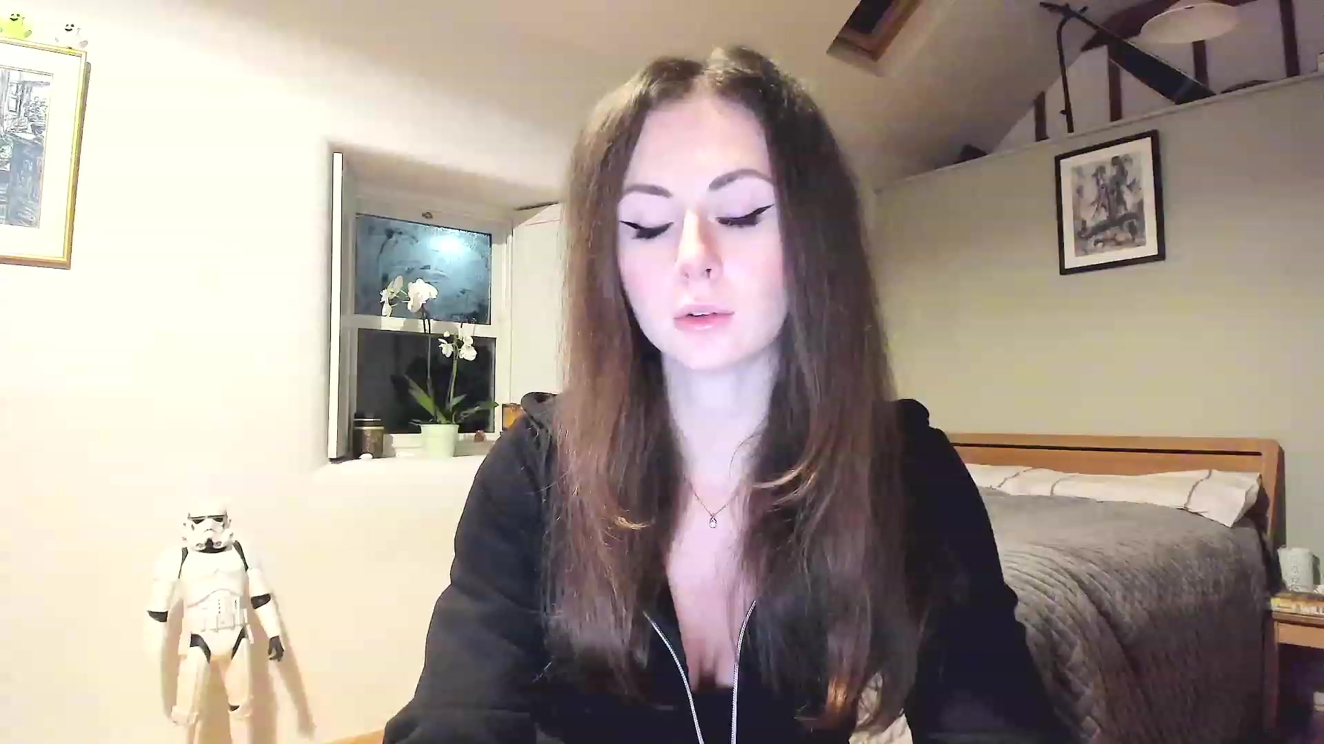 Gallery image thumbnail from Amber_Fry's myfreecams stream on, 12/09/2022, 19:06 image 7 of 20