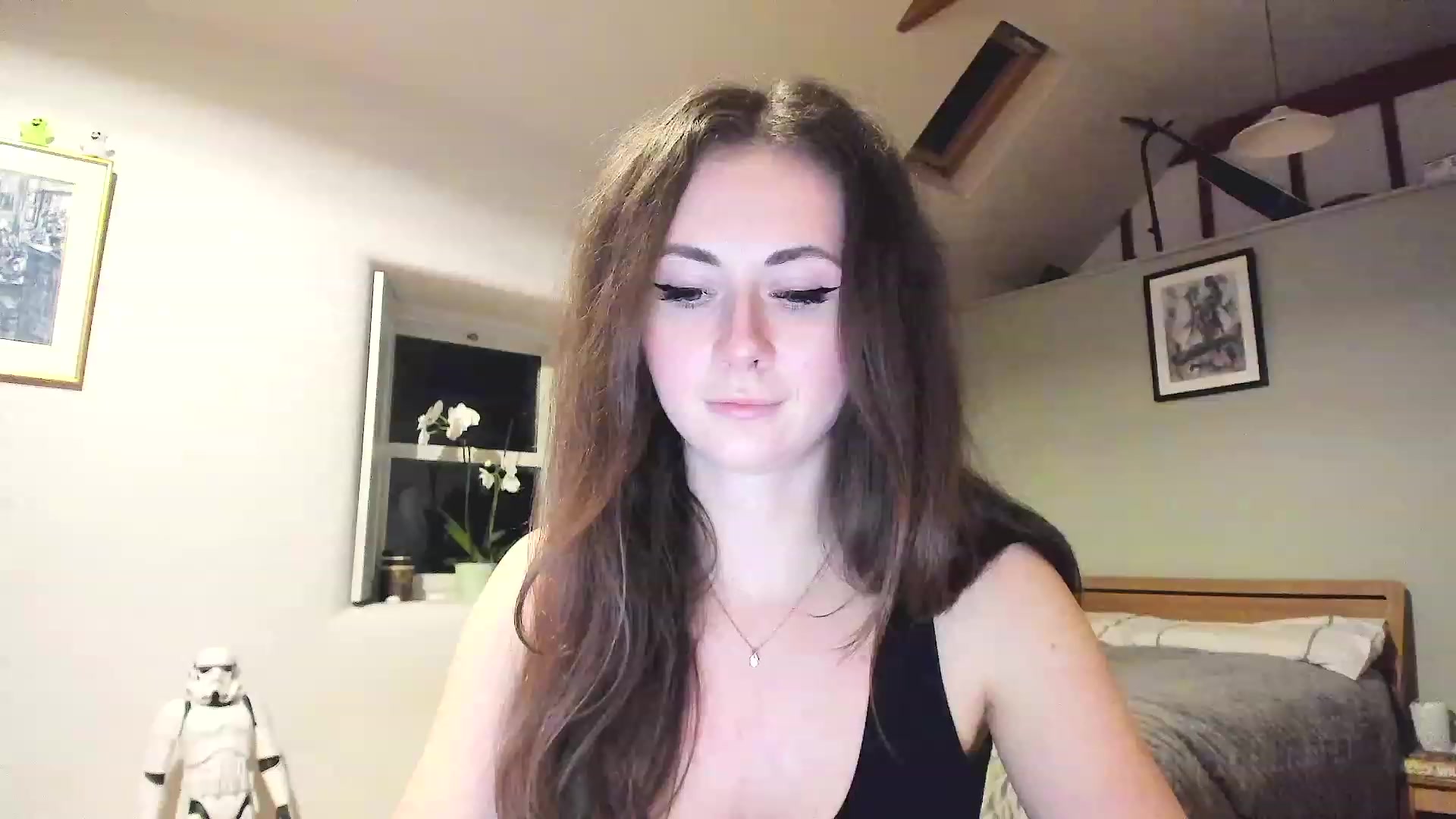 Gallery image thumbnail from Amber_Fry's myfreecams stream on, 12/09/2022, 20:12 image 1 of 20