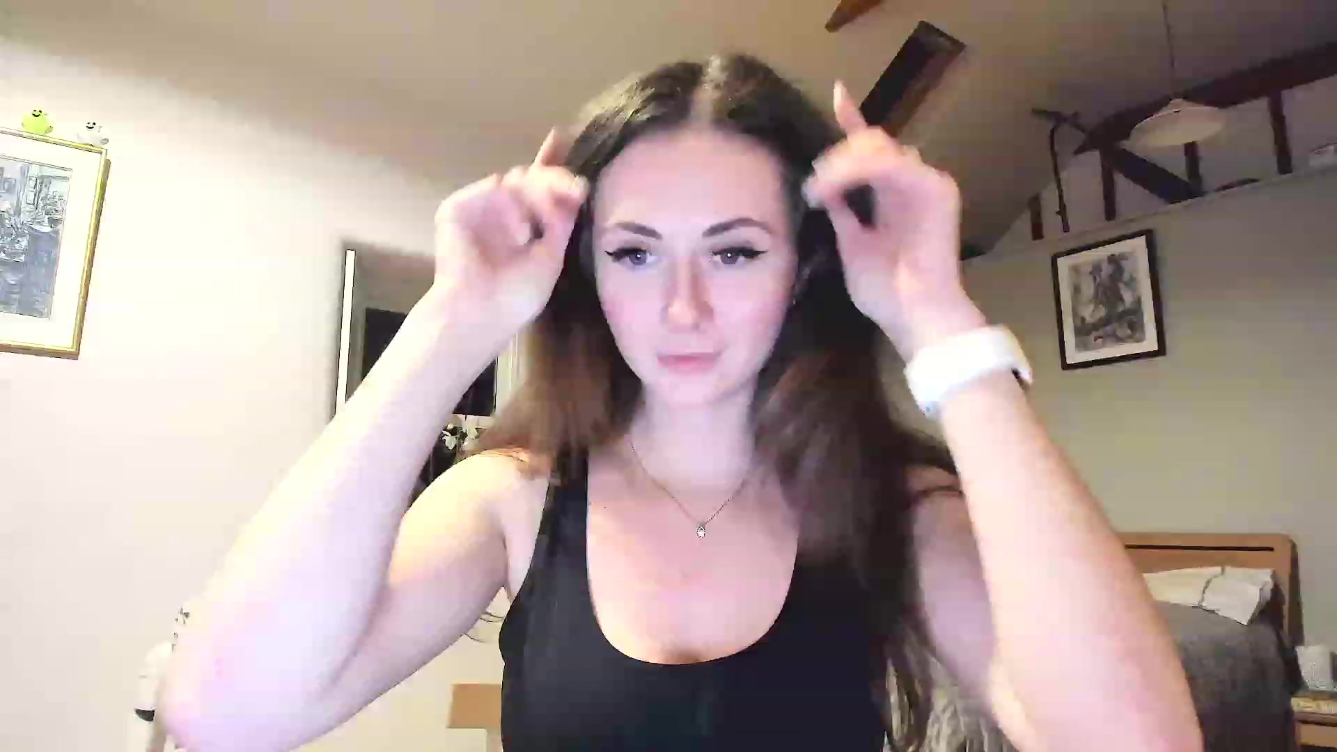 Gallery image thumbnail from Amber_Fry's myfreecams stream on, 12/09/2022, 20:12 image 9 of 20