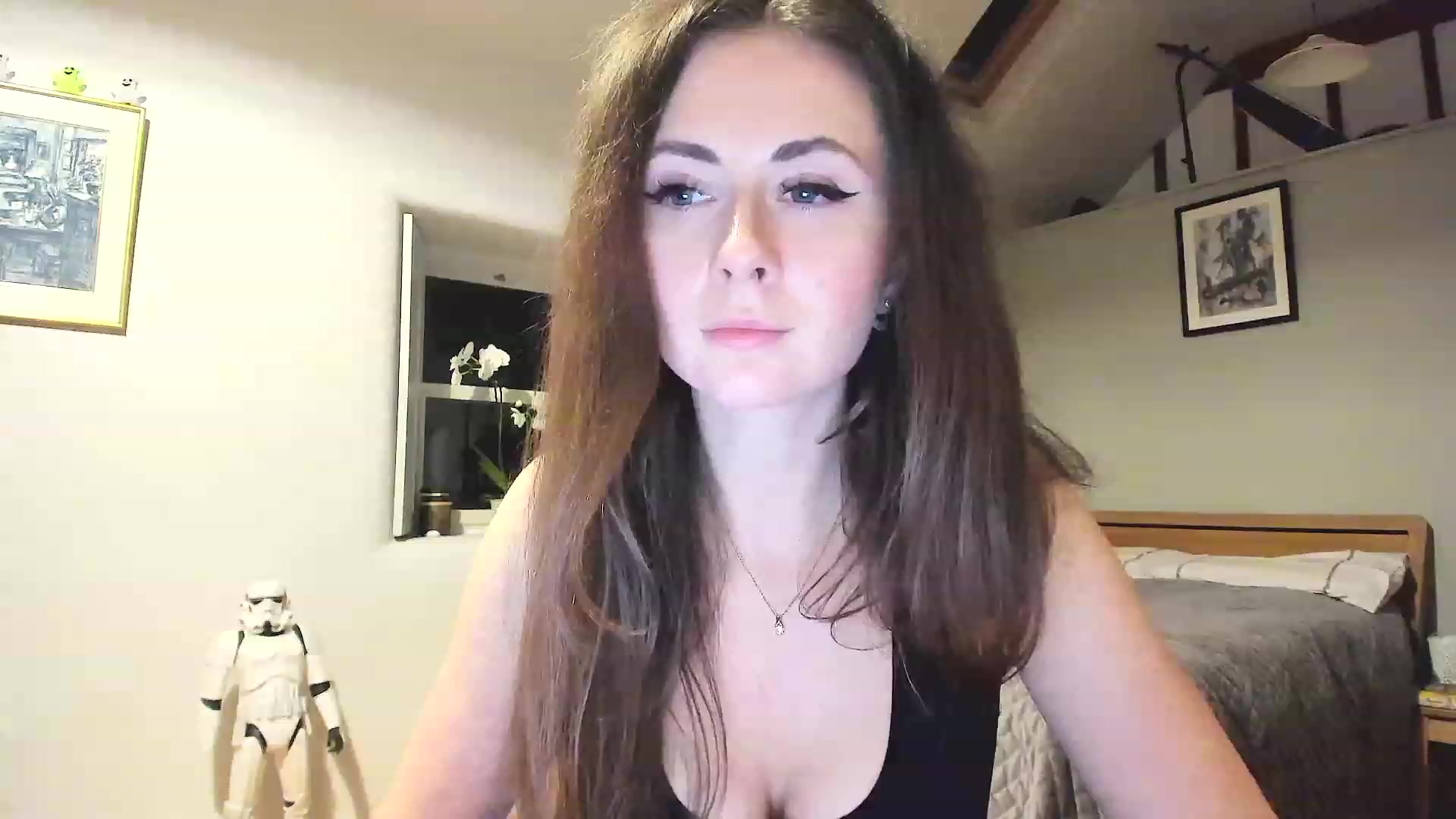 Gallery image thumbnail from Amber_Fry's myfreecams stream on, 12/09/2022, 22:39 image 2 of 20