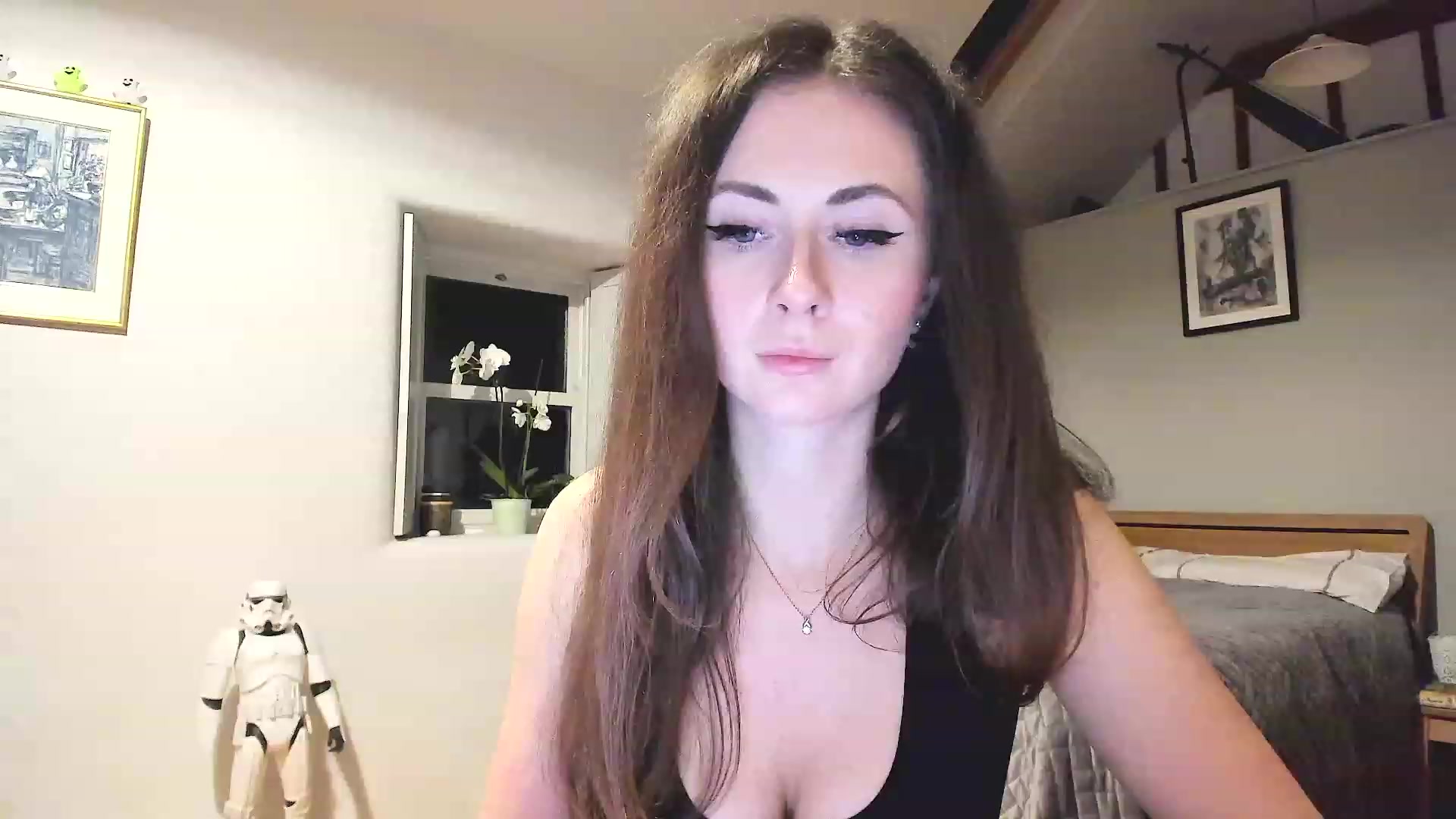 Gallery image thumbnail from Amber_Fry's myfreecams stream on, 12/09/2022, 22:39 image 1 of 20