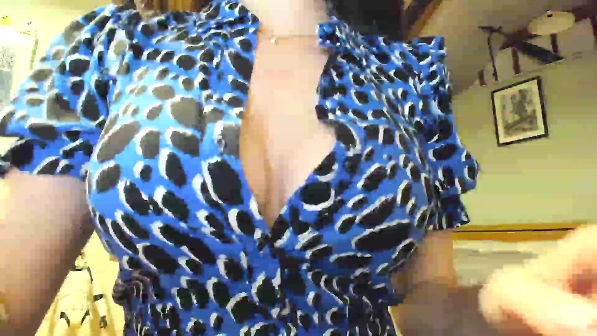 Gallery image thumbnail from Amber_Fry's myfreecams stream on, 12/09/2022, 22:39 image 13 of 20