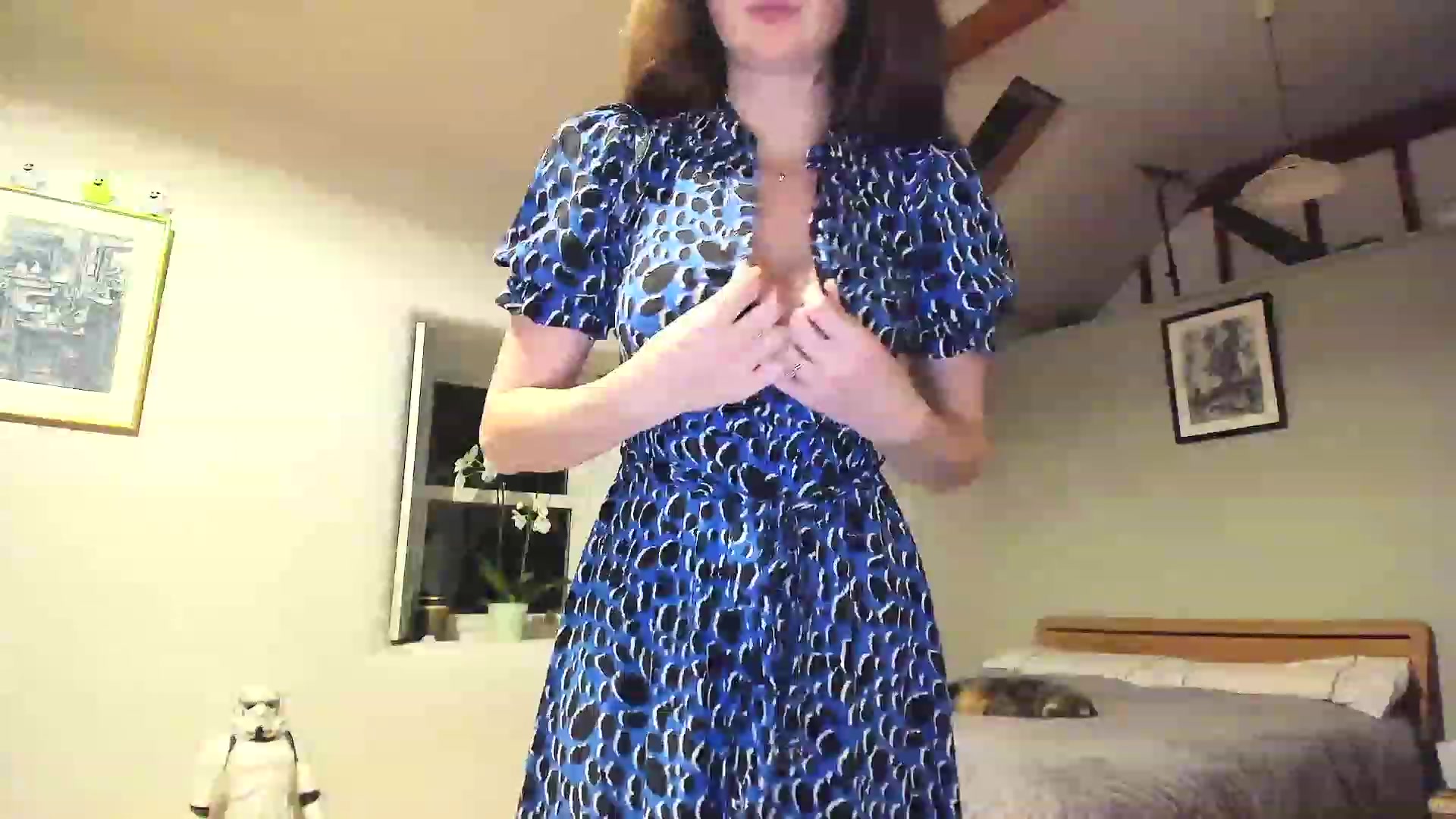 Gallery image thumbnail from Amber_Fry's myfreecams stream on, 12/09/2022, 23:56 image 14 of 20